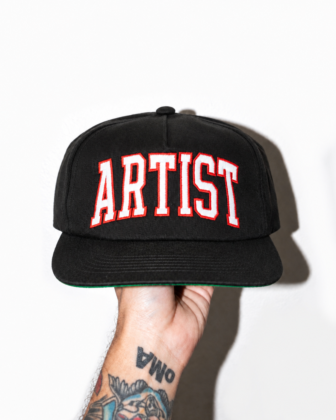 ARTIST HAT (GREEN BRIM)