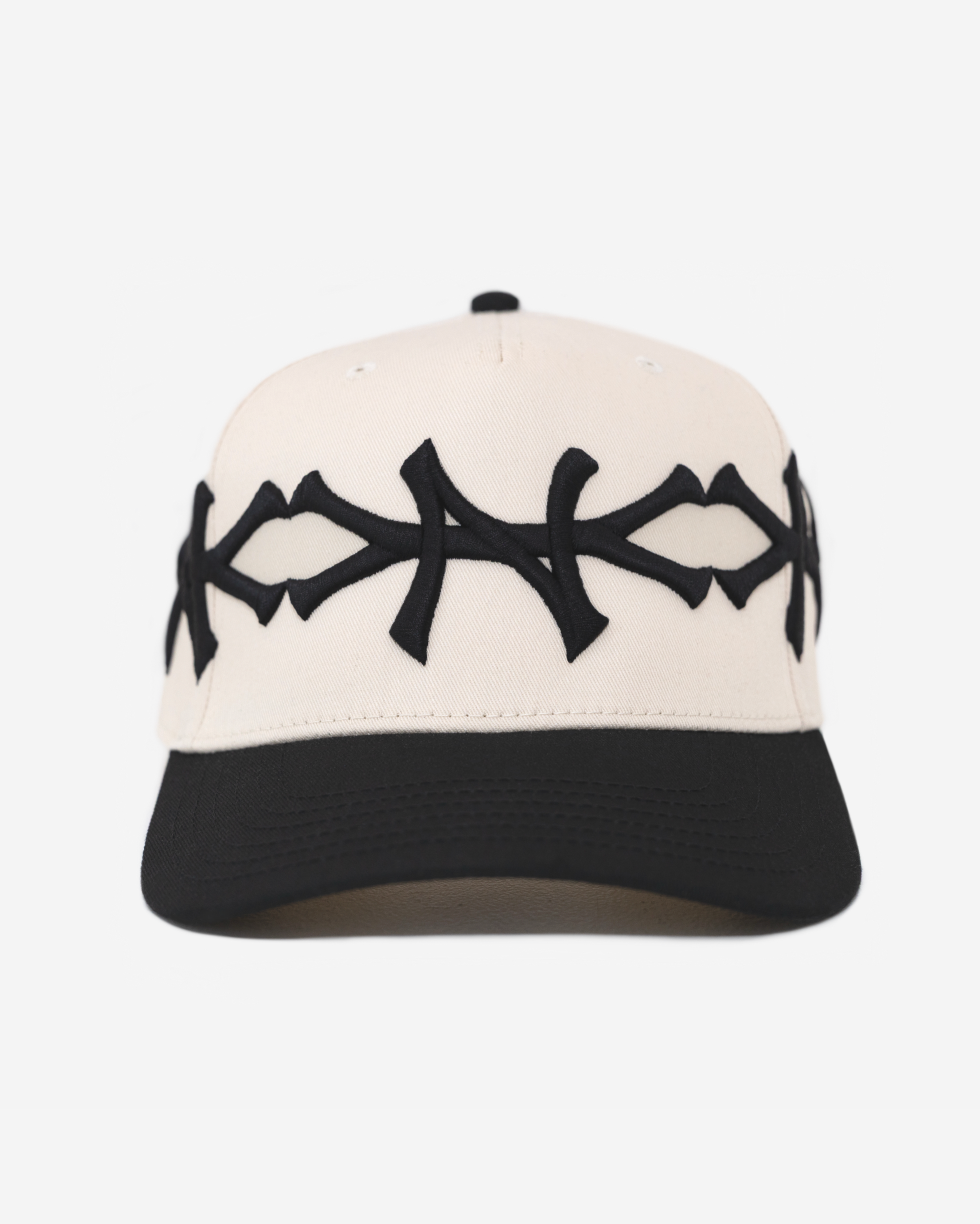 NEW YoRK CRoWN CURVED BRIM HAT (CRM/BLK)