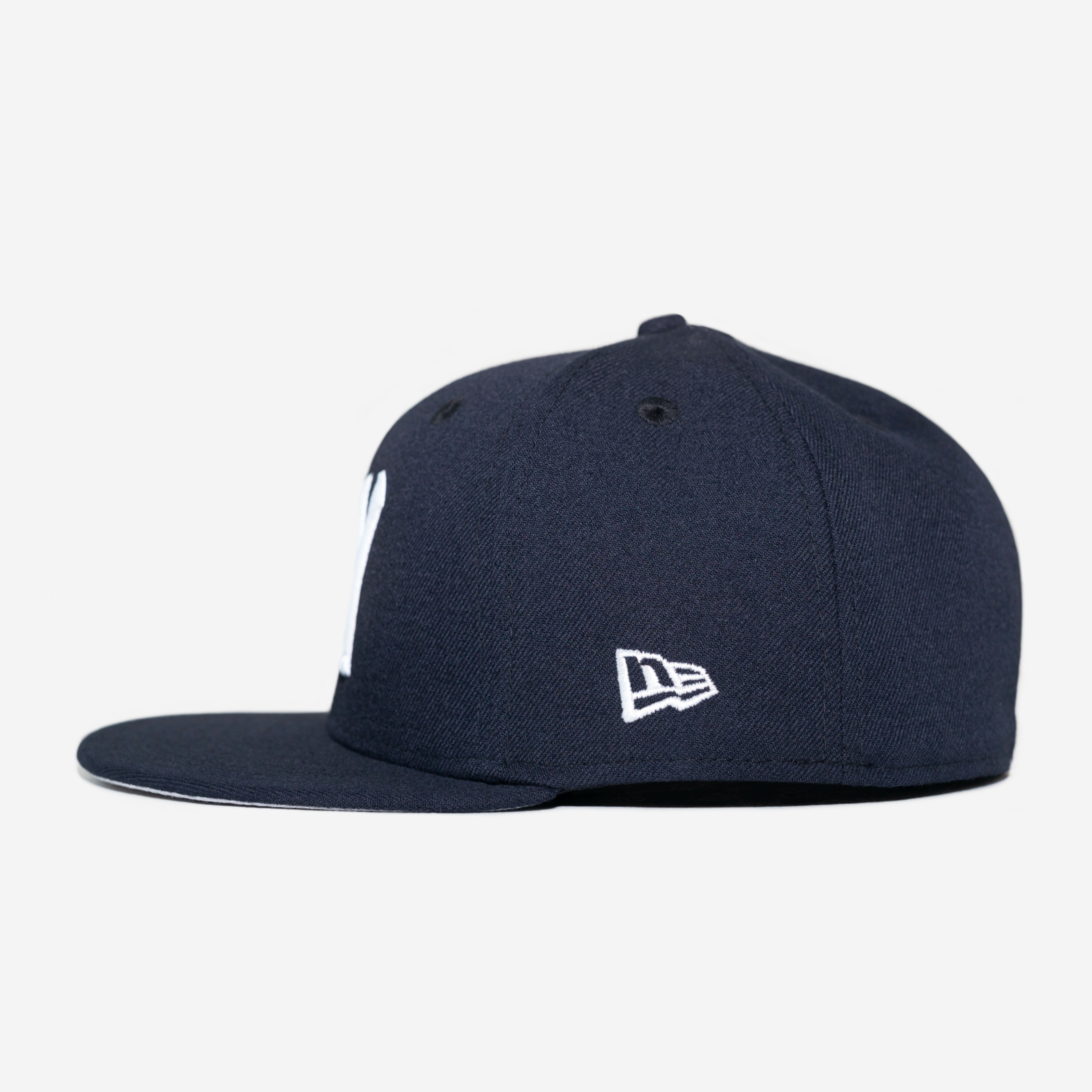 NY "I DON'T WATCH BASEBALL" FITTED HAT (BLUE)