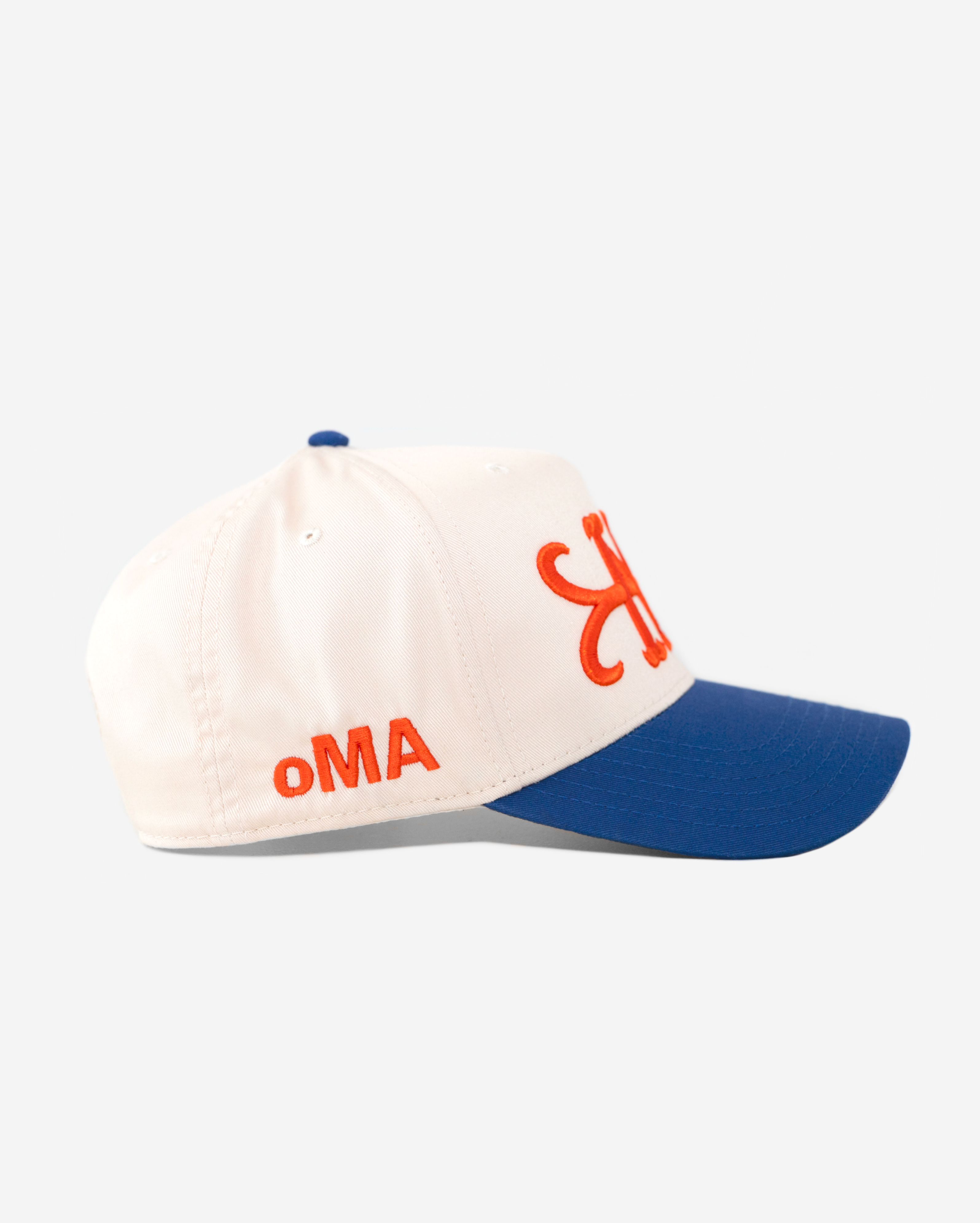 QUEENS NY HAT CURVED BRIM (CREAM)