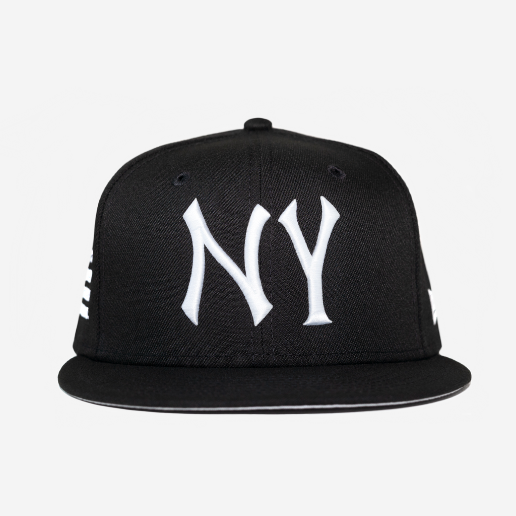 NY "I DON'T WATCH BASEBALL" FITTED HAT (BLK/WHT)
