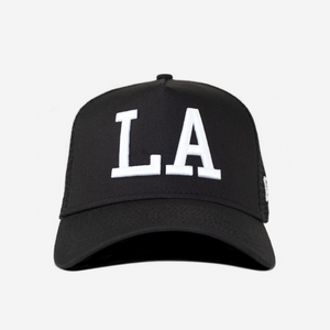 LA NEW ERA TRUCKER HAT (BLK/WHT)
