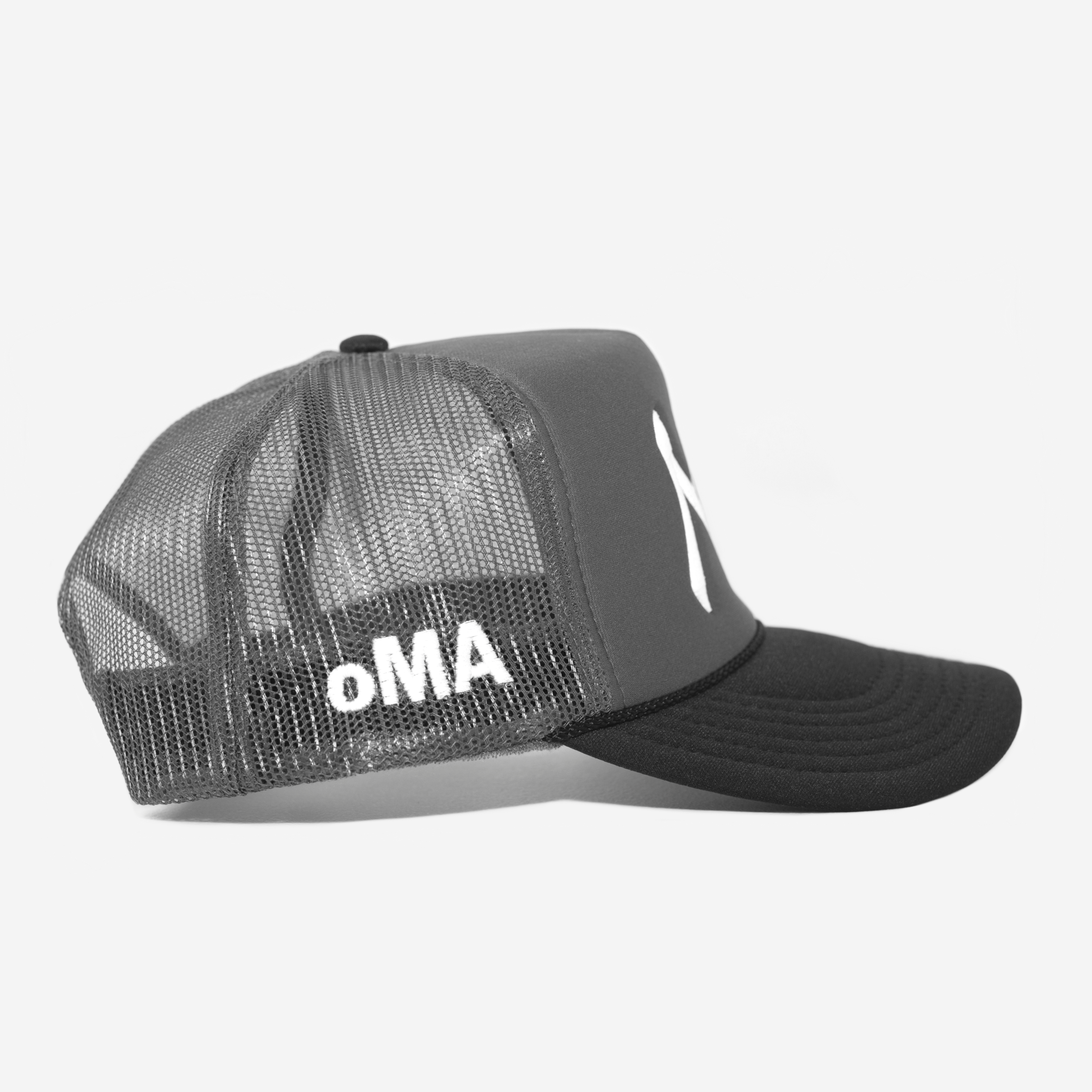 NY TRUCKER HAT (CHARCOAL)