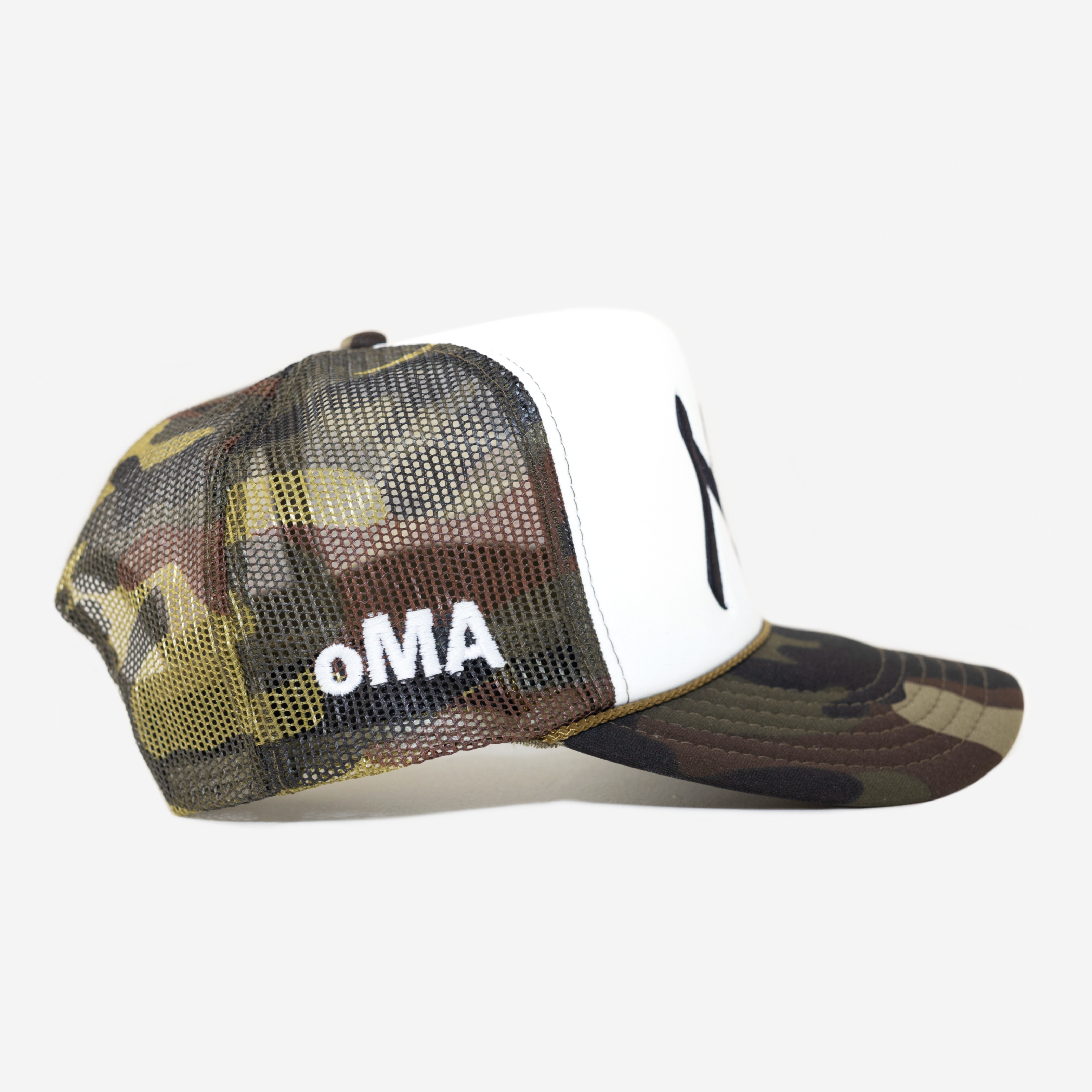 NY TRUCKER HAT (CAMO/WHT)