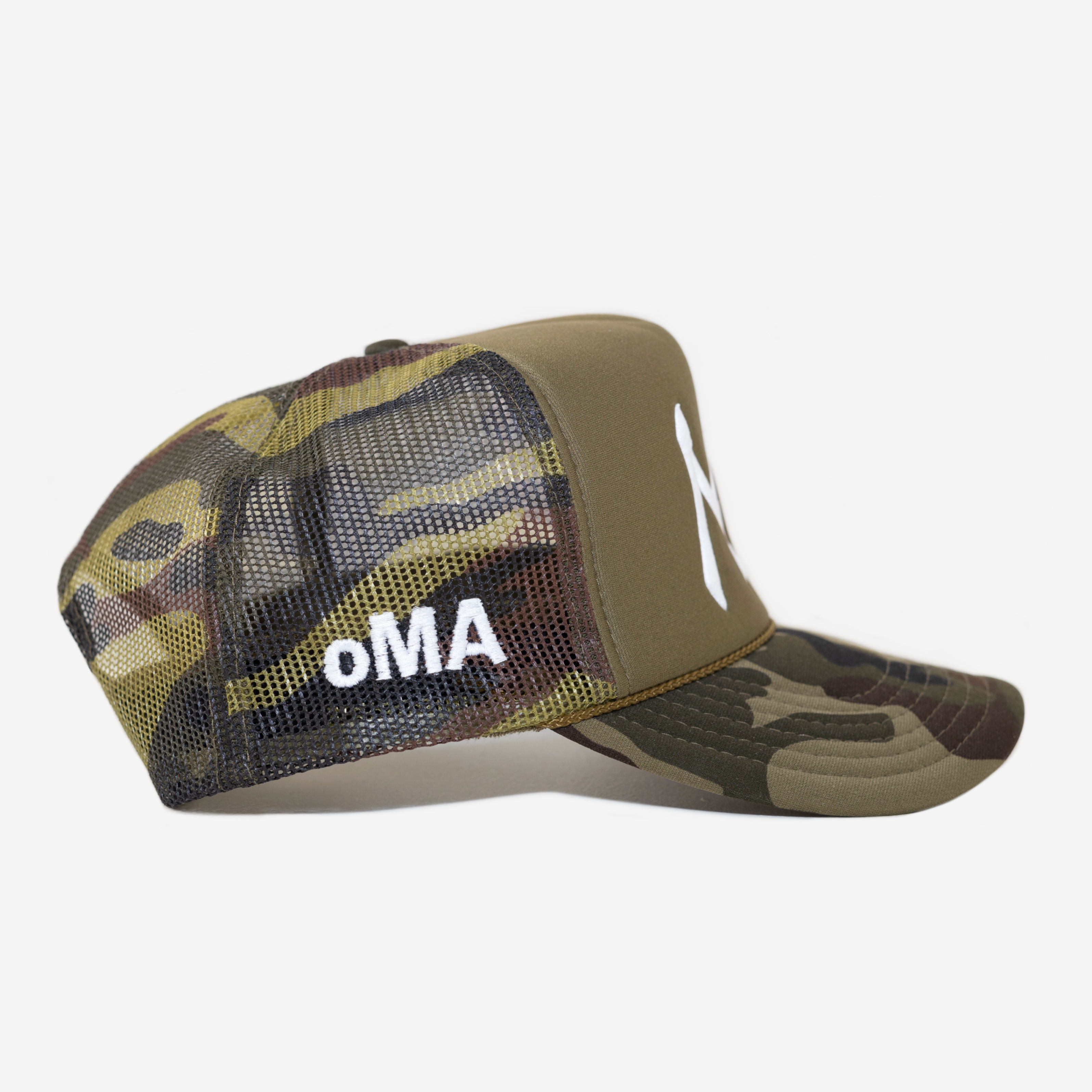 NY TRUCKER HAT (GREEN CAMO)