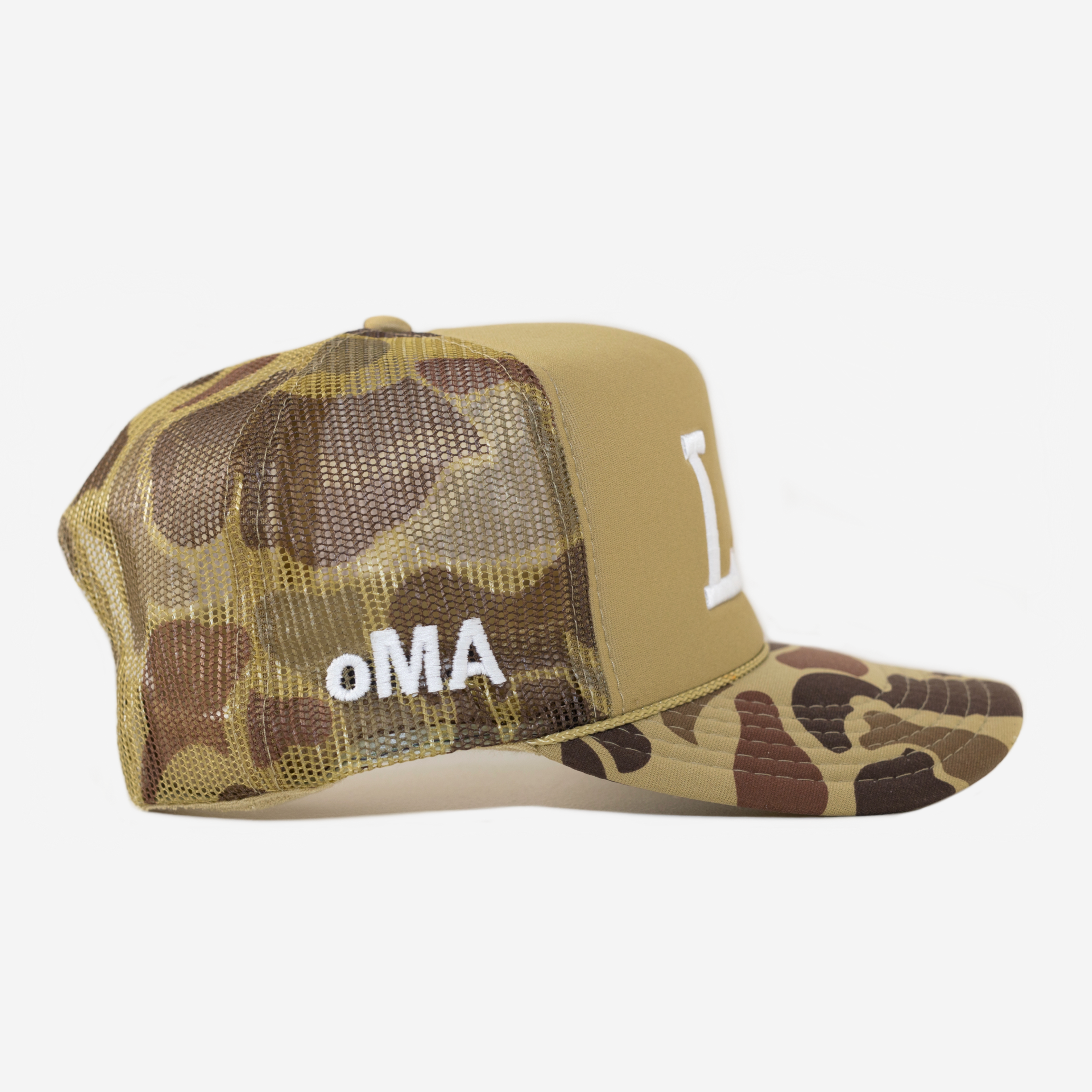 LA TRUCKER HAT (DESERT CAMO)