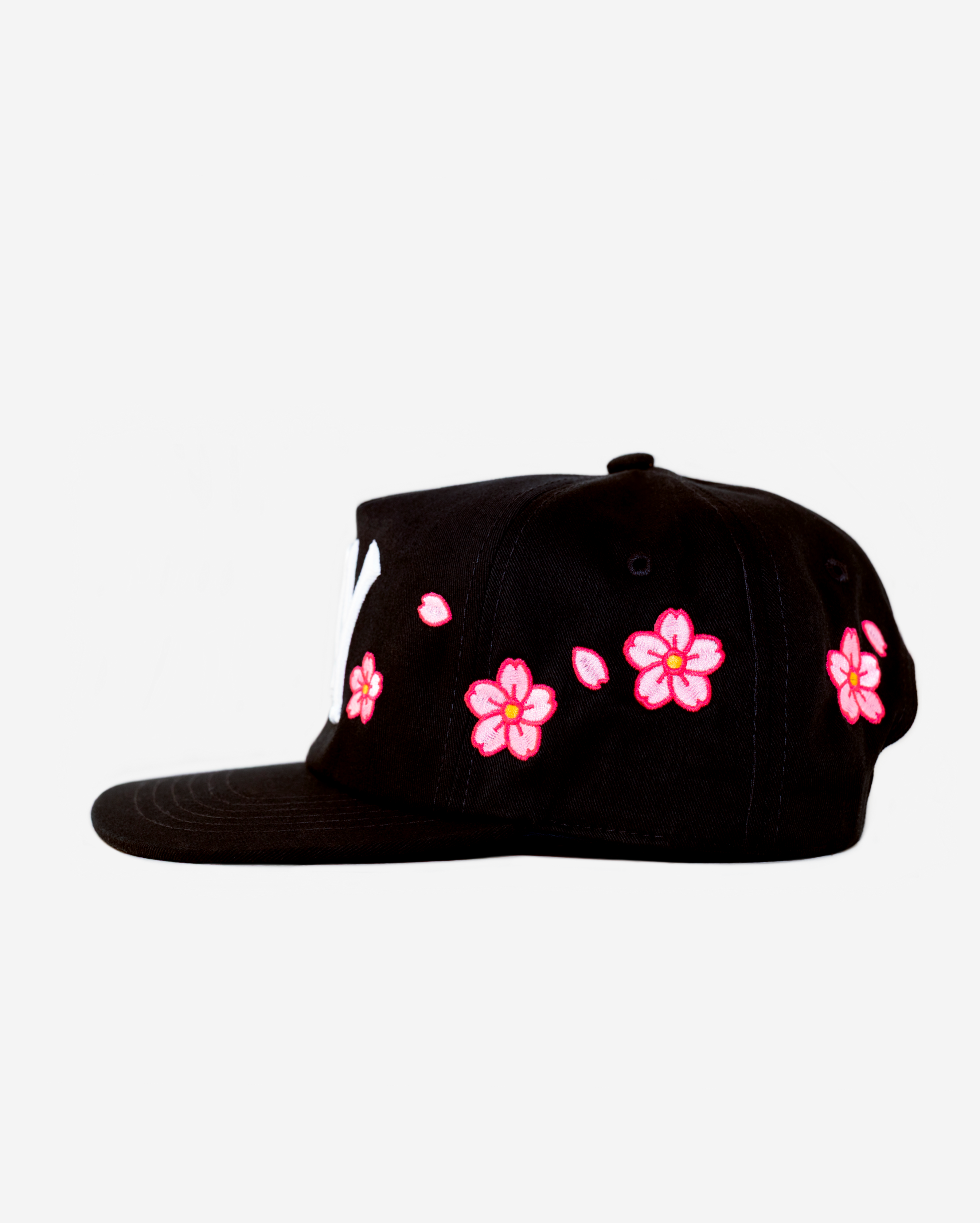 NY CHERRY BLoSSoM HAT (BLACK)