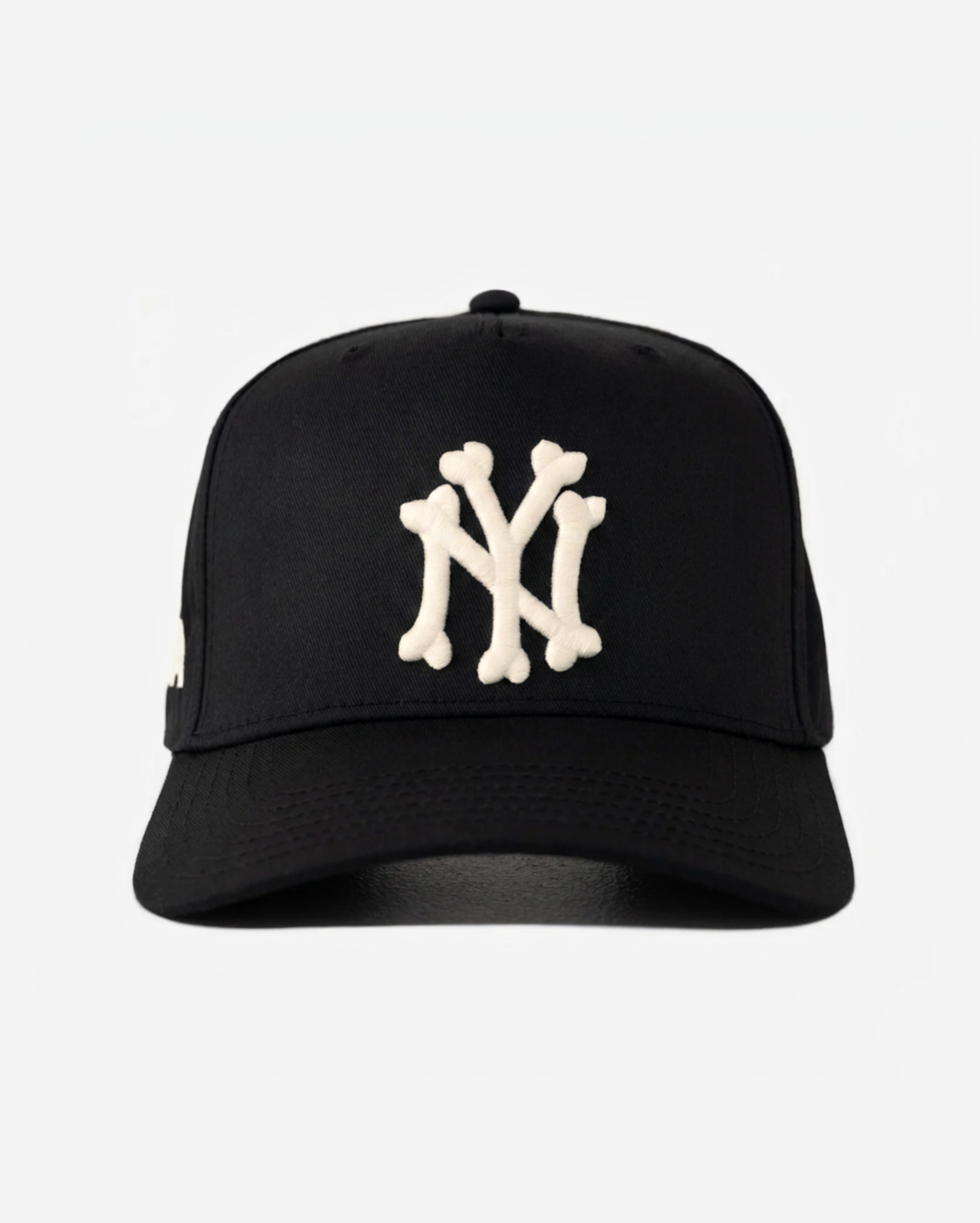 Ny BoNES HAT CURVED BRIM (BLK/CRM)