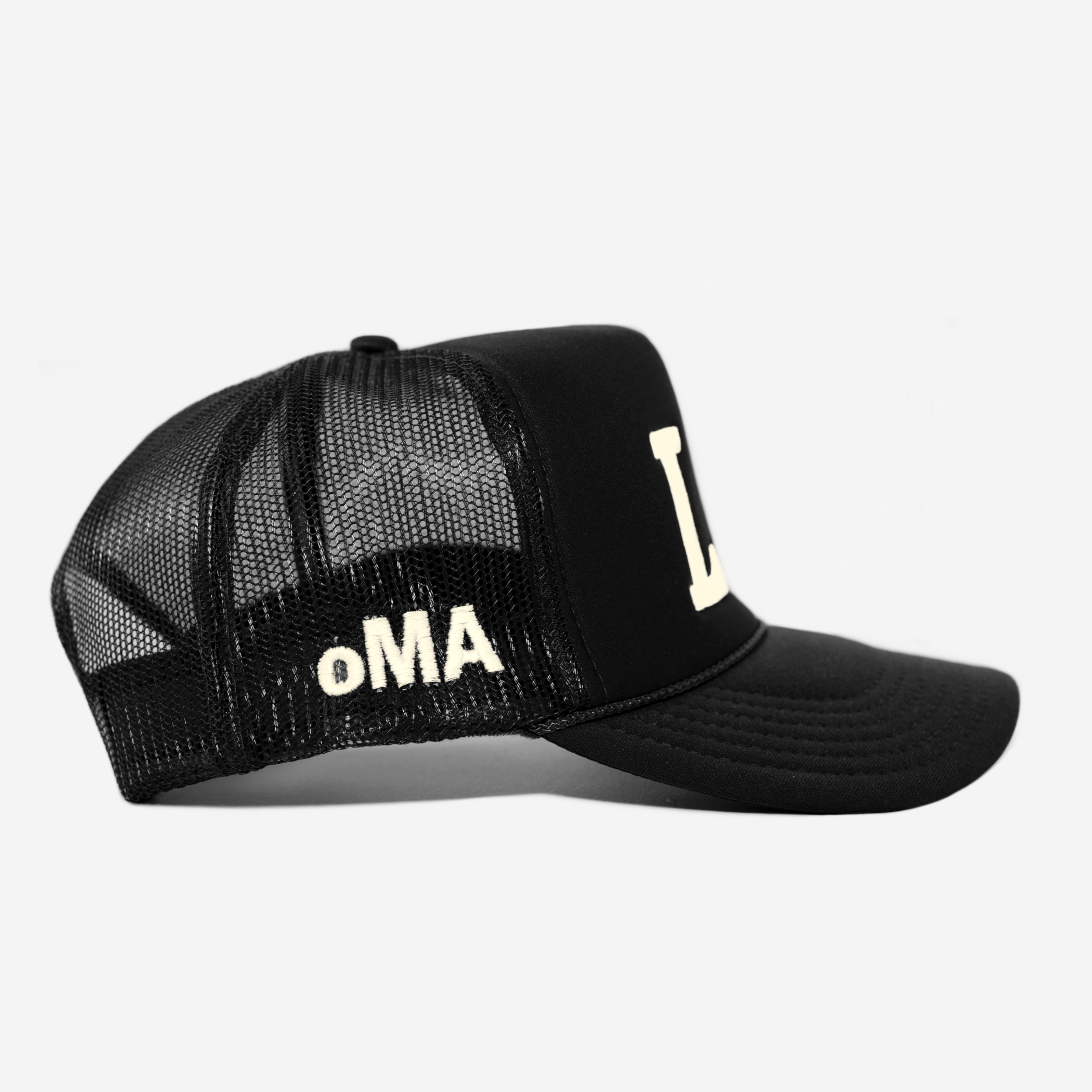 LA TRUCKER HAT (BLK/CRM)