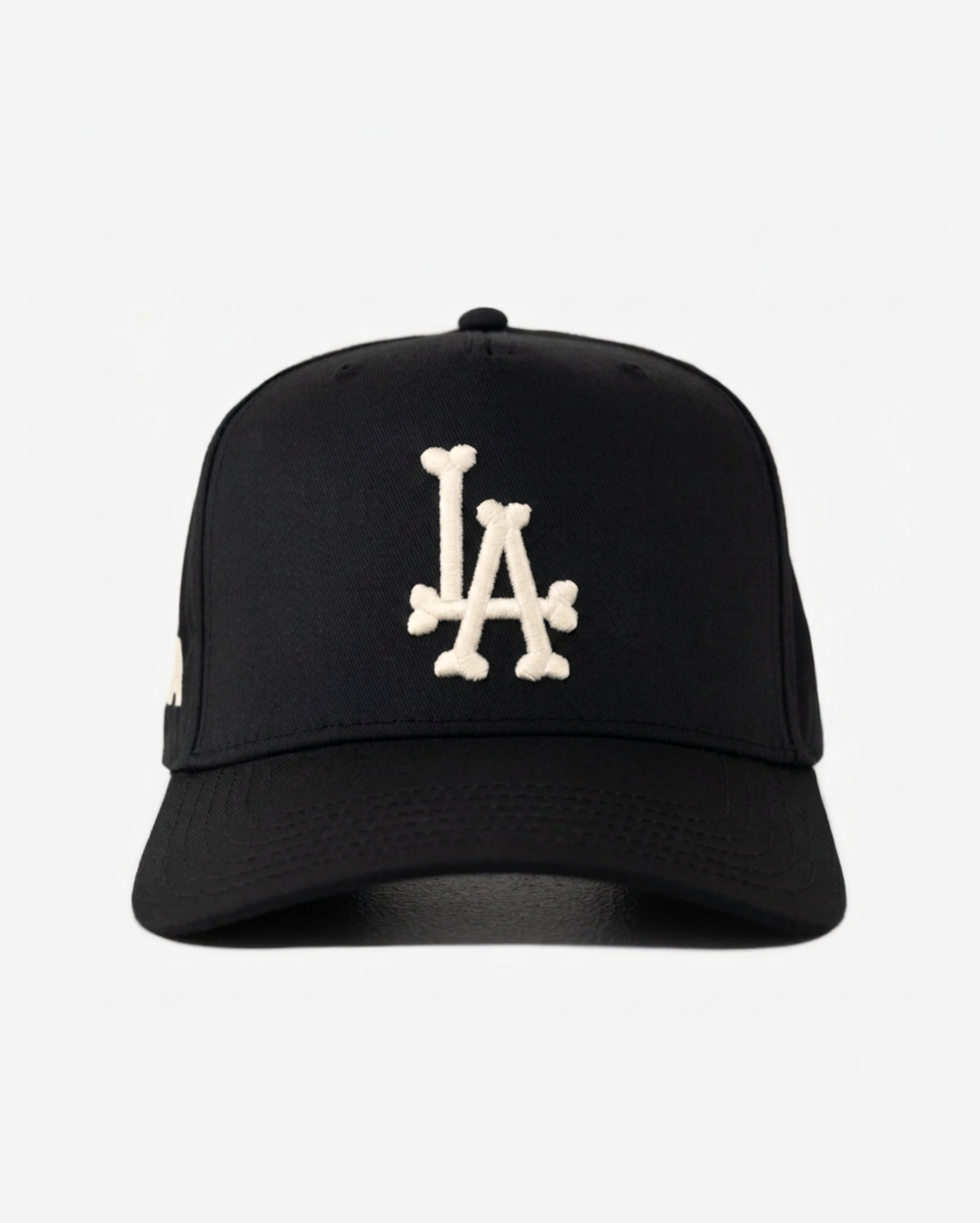 LoS ANGELES BoNES HAT CURVED BRIM (BLK/CREAM)
