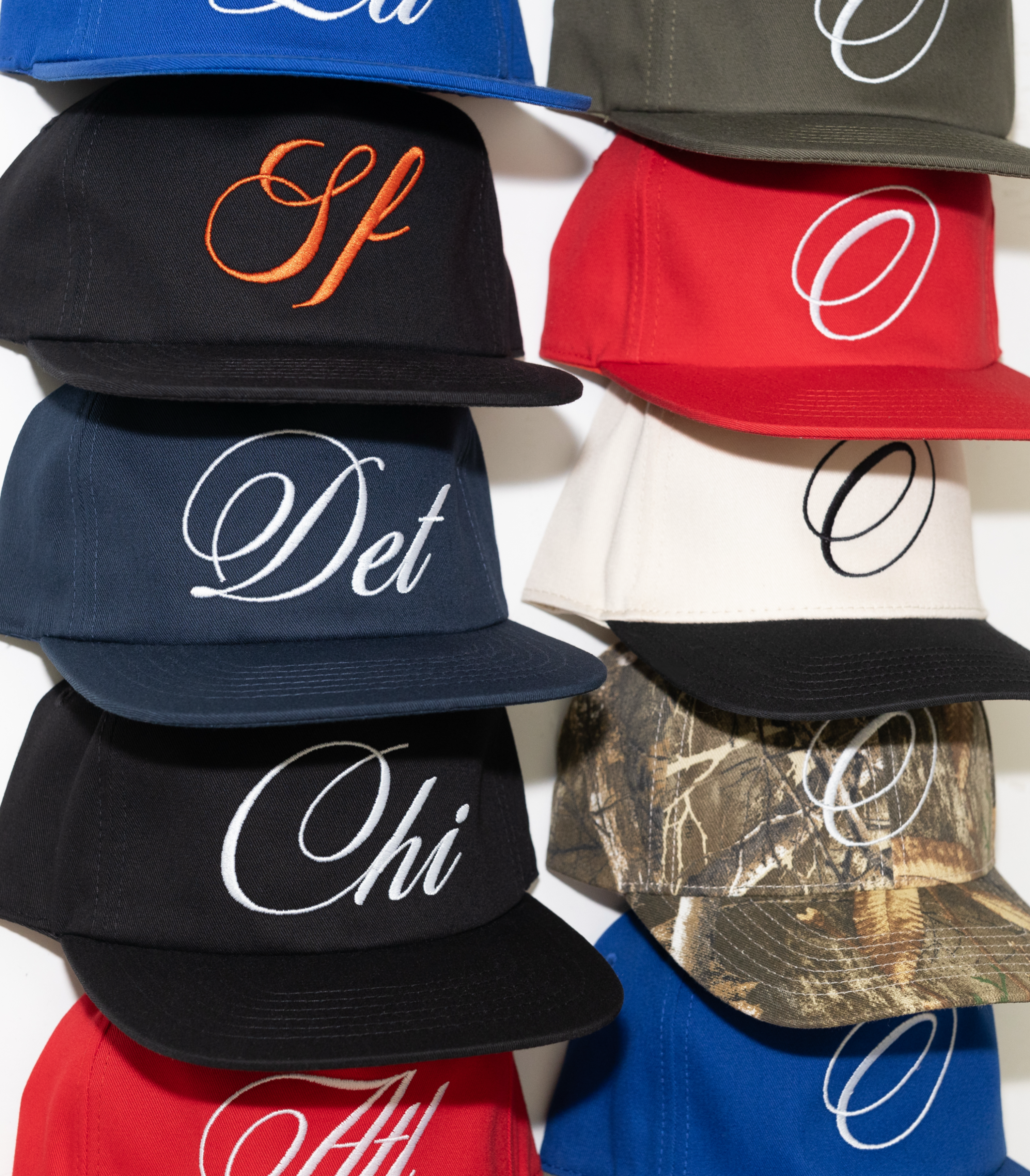 CHICAGO SCRIPT HAT (BLK/CRM)
