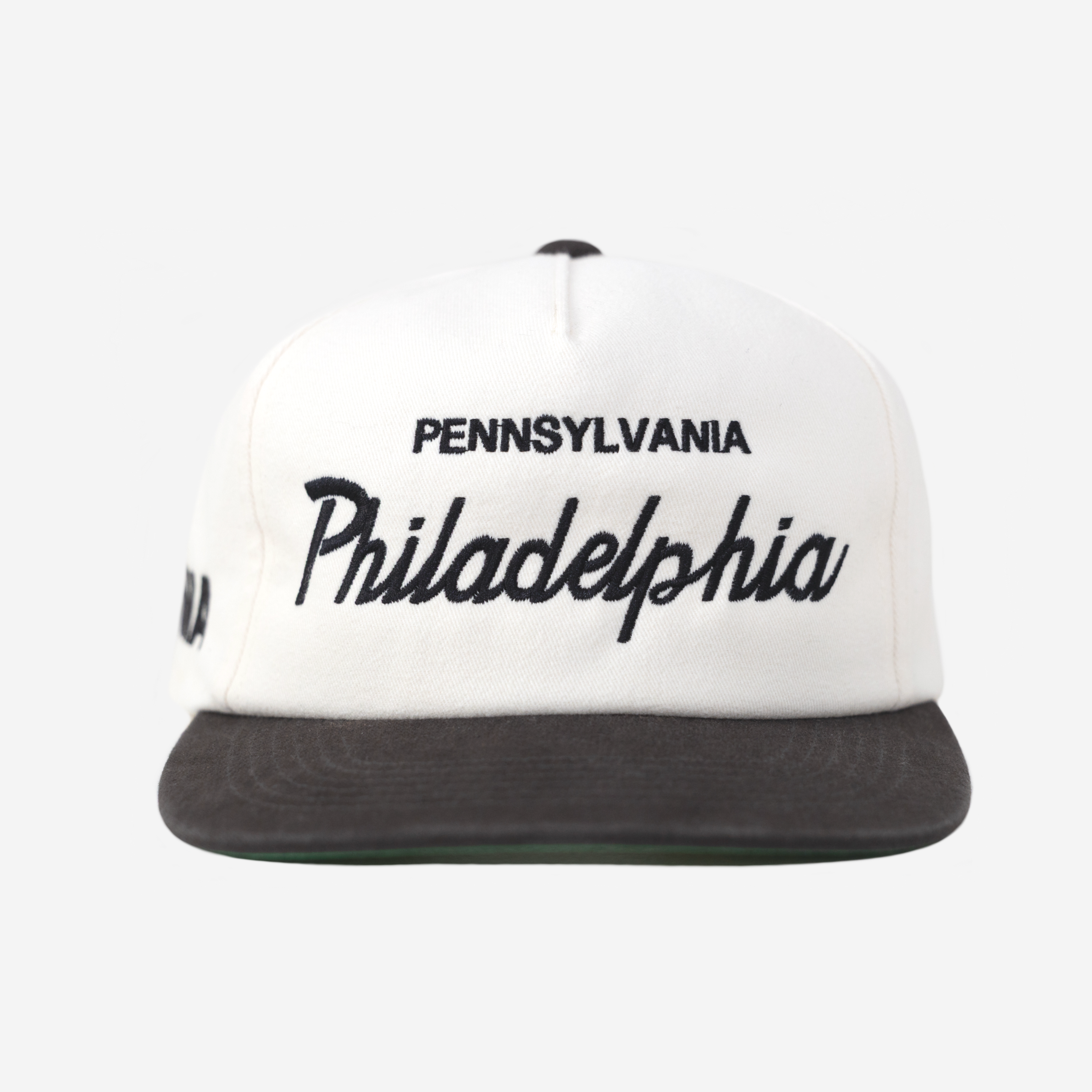 PHILADELPHIA, PENNSYLVANIA THRoWBACK HAT (IVoRY)