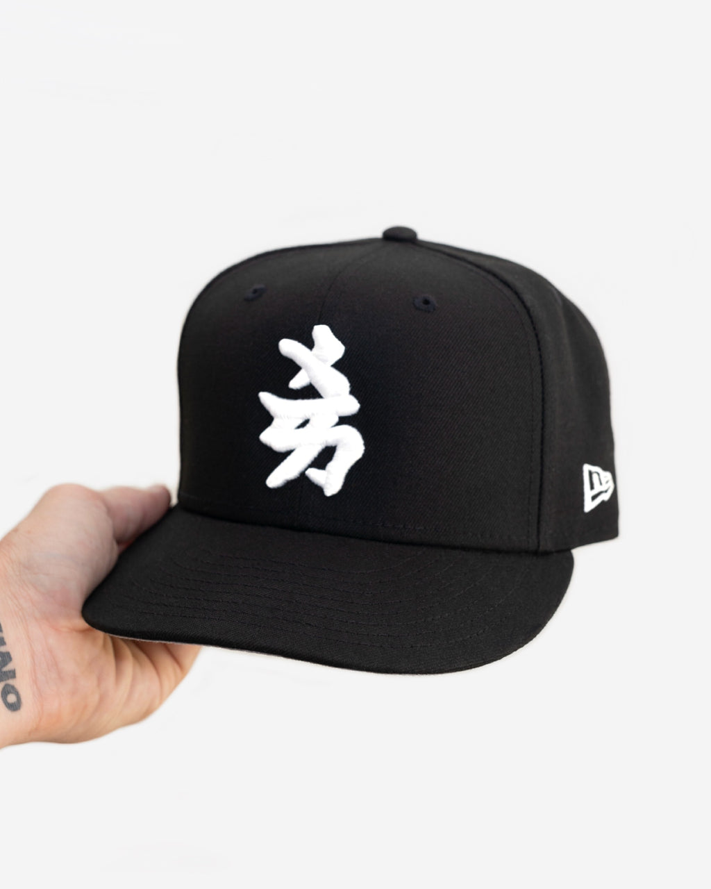 NY KANJI FITTED HAT (BLACK)