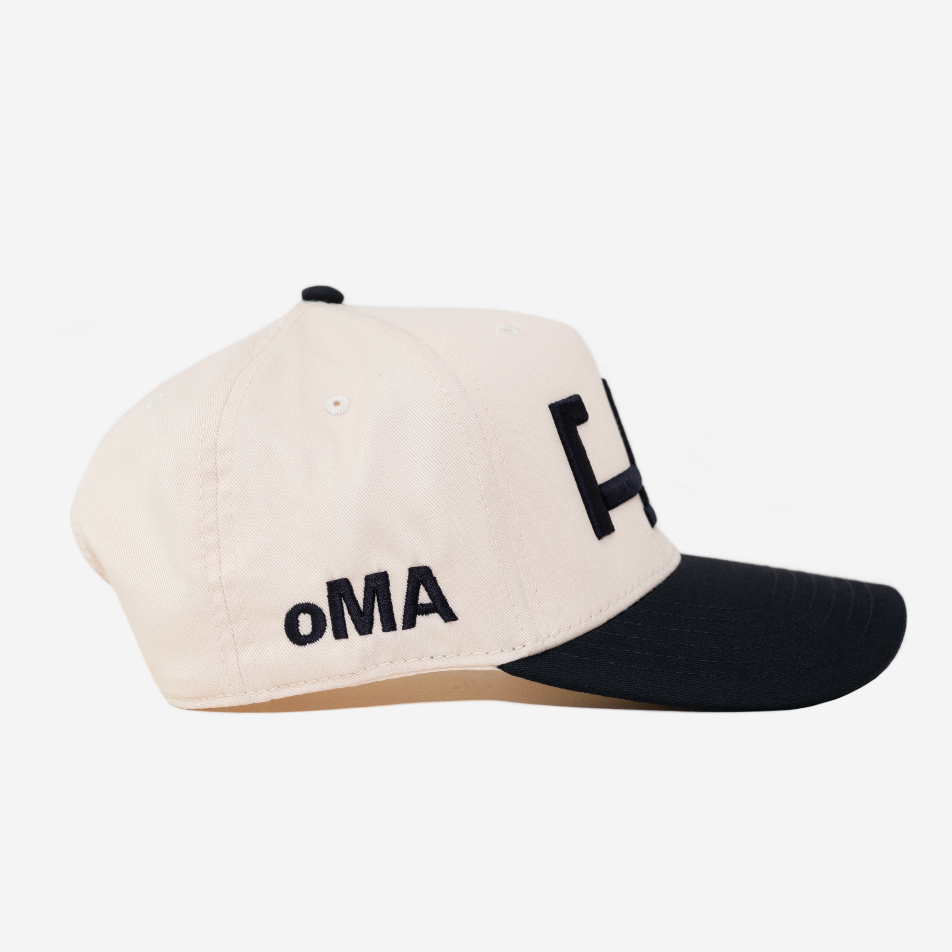 LA HAT CURVED BRIM (CREAM/BLACK) – oMA Studios
