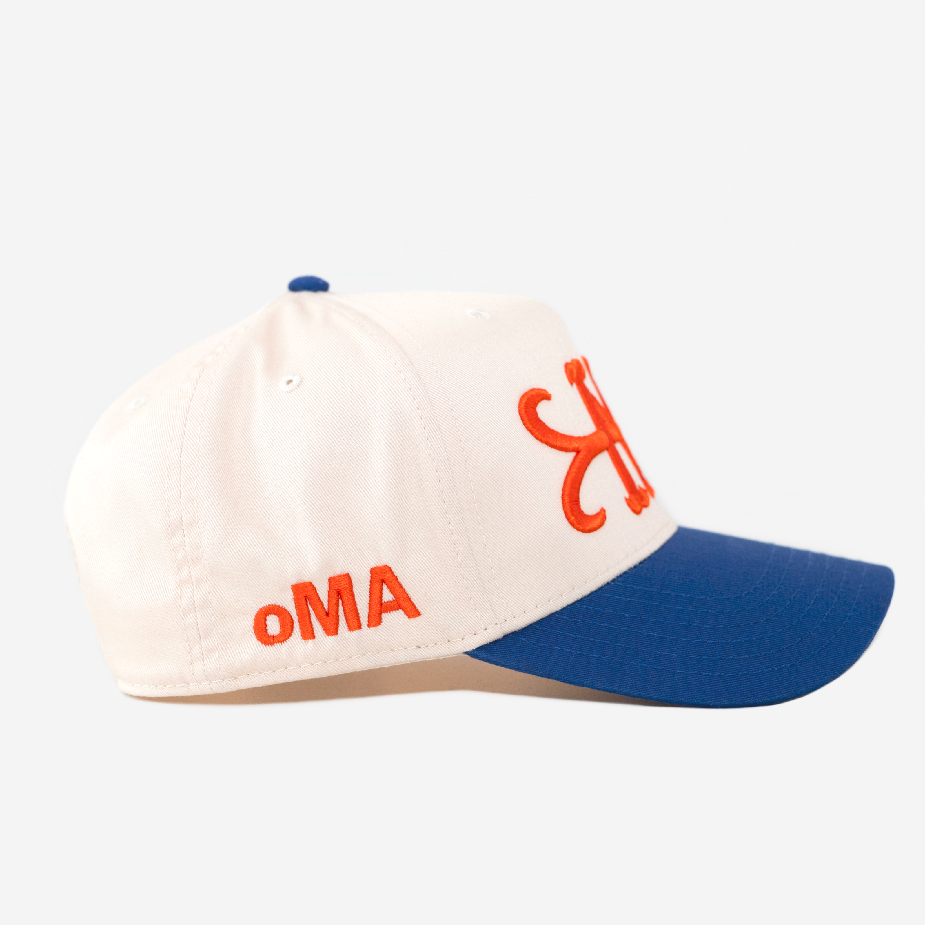 QUEENS NY HAT CURVED BRIM (CREAM)
