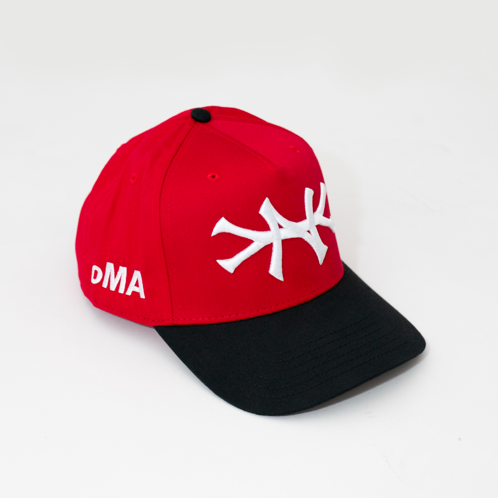 NY HAT CURVED BRIM (RED/BLACK)