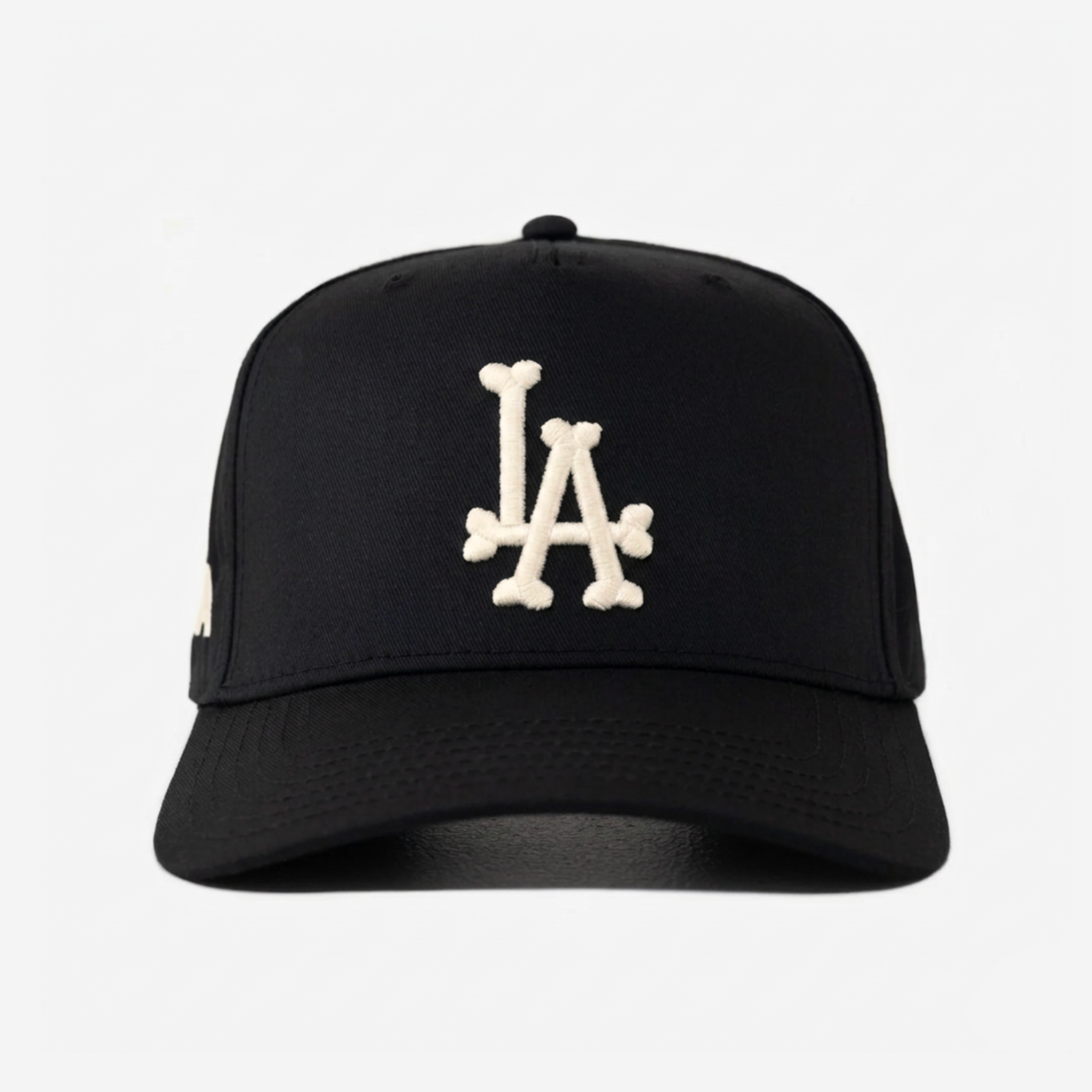LA BoNES HAT CURVED BRIM (BLK/CREAM)