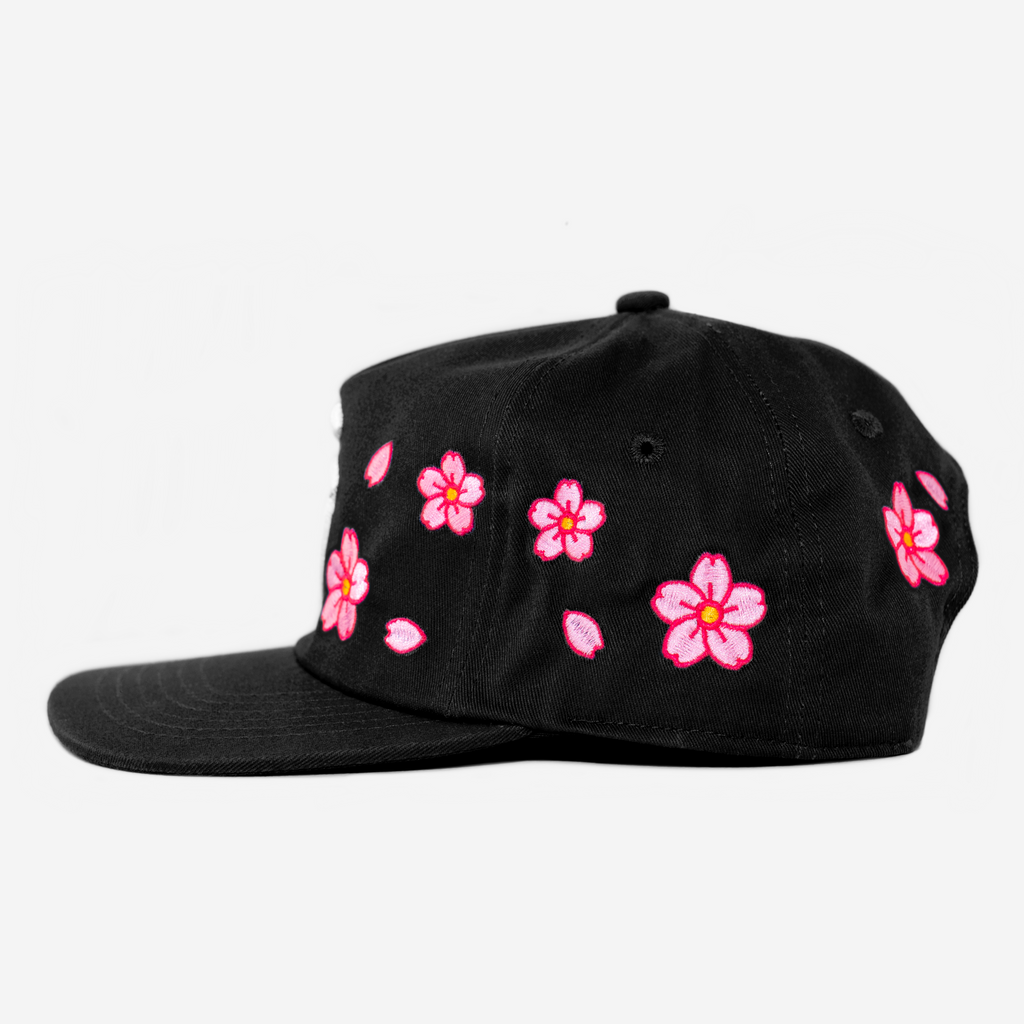 LA KATAKANA CHERRY BLOSSOM HAT (BLACK)
