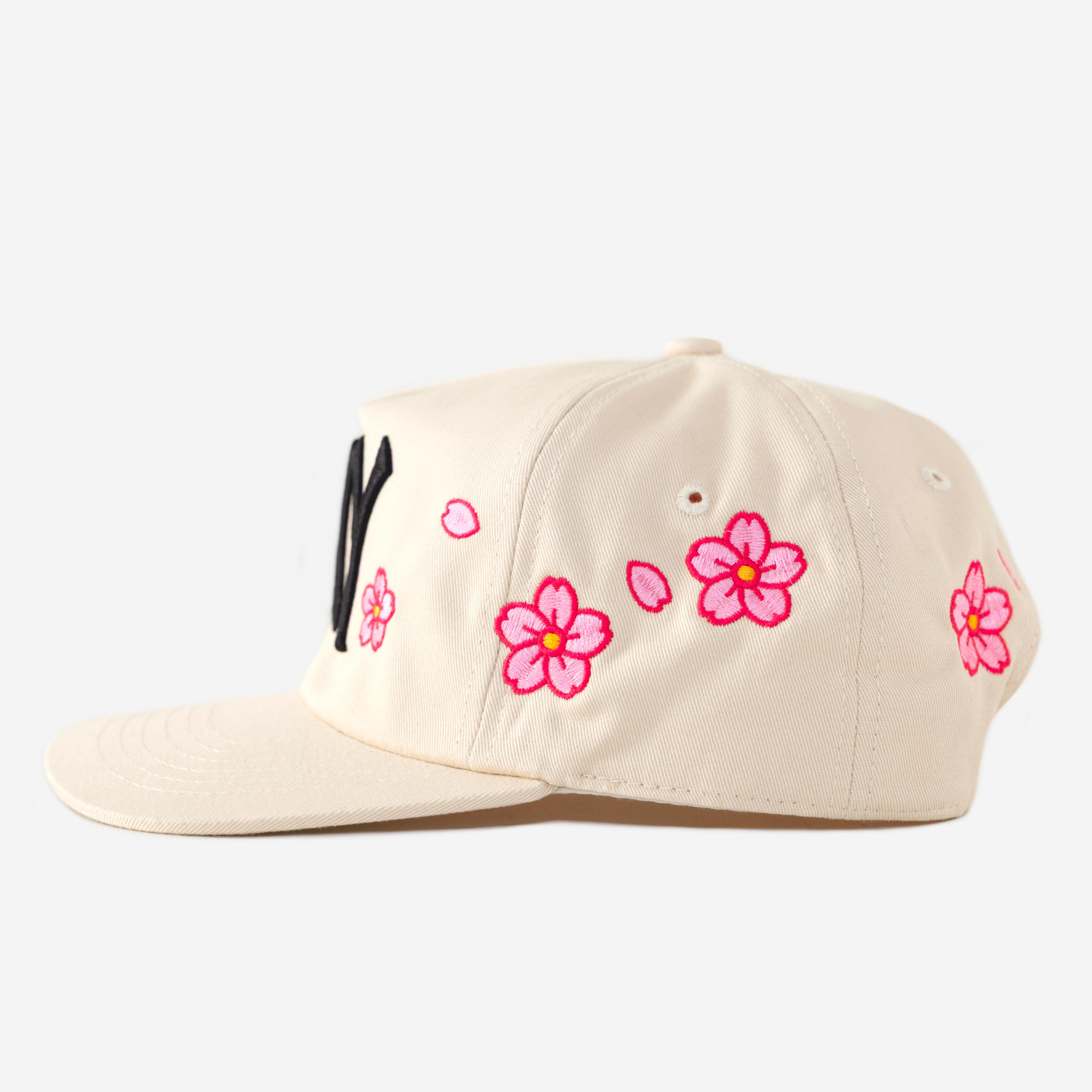 NY CHERRY BLOSSOM HAT (CREAM)