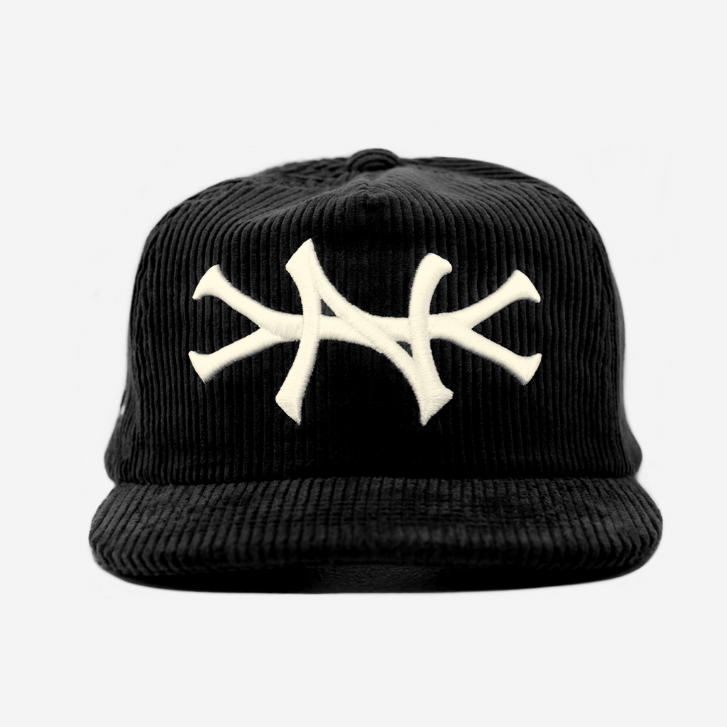 NY CORDUROY HAT (BLK/CREAM)
