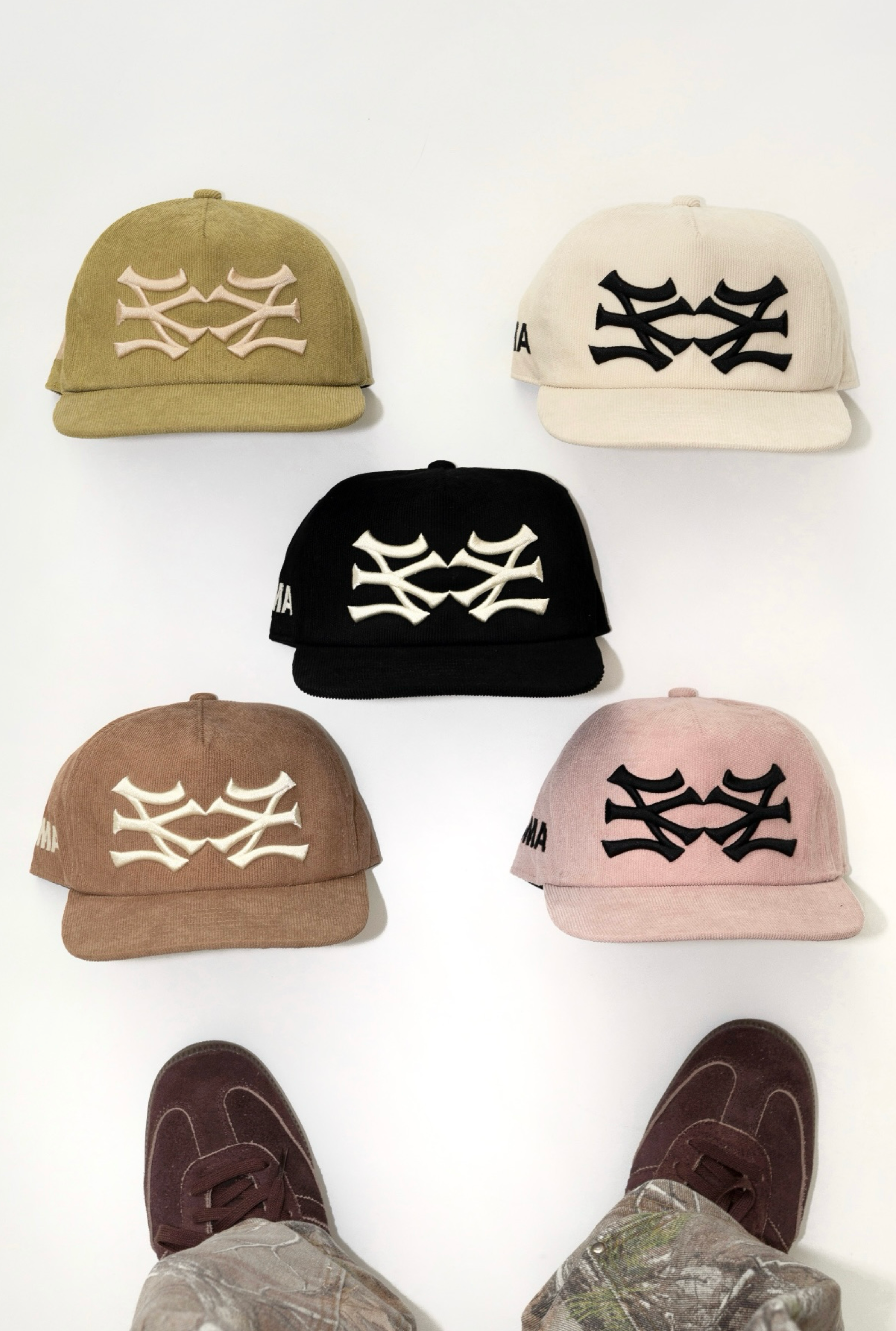 帽子 oMA Studios NY NY HAT CORDUROY HAT NY NY CORDUROY HAT (BLK/CRM) – oMA Studios