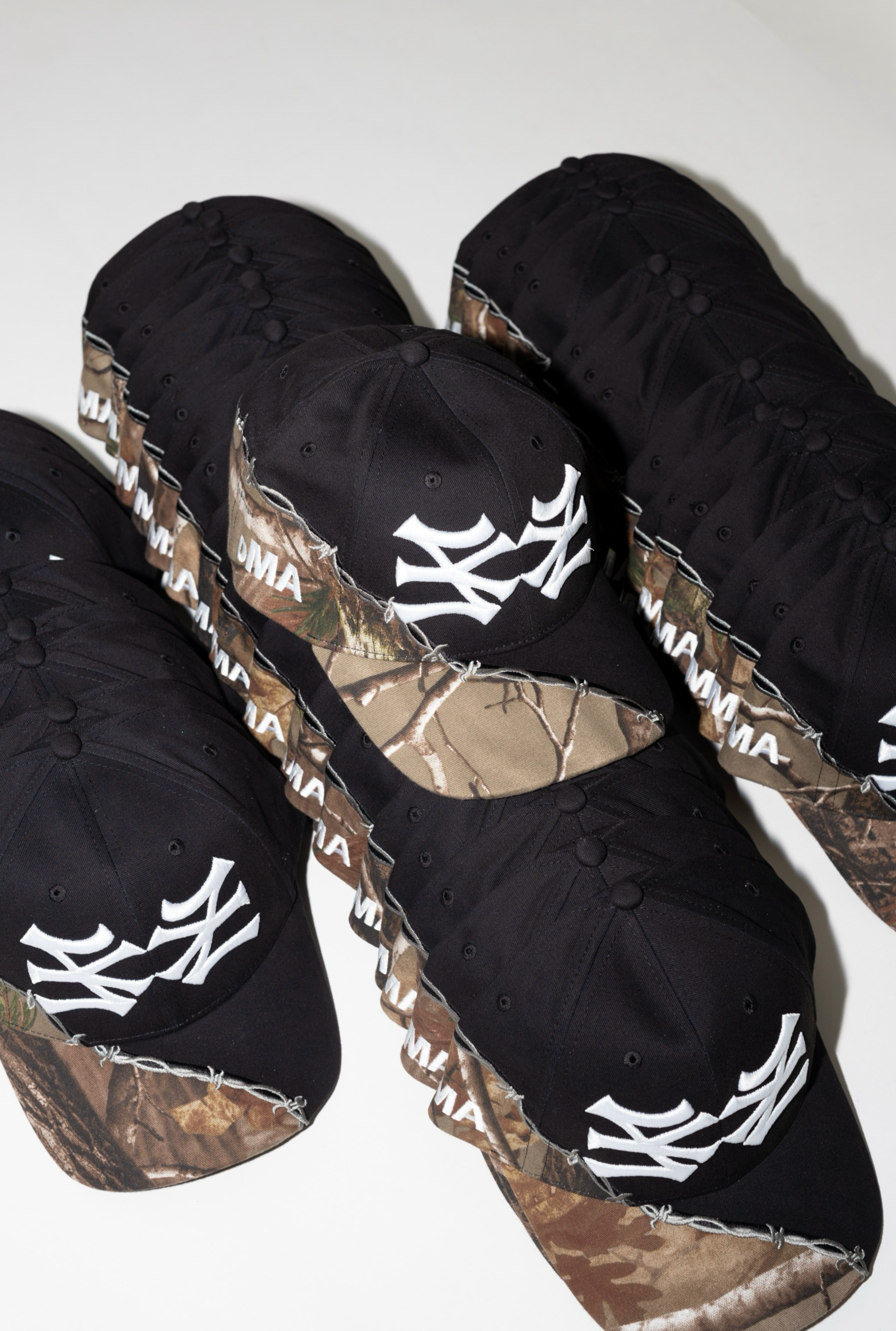 NY NY METAL CAMO HAT (BLACK) – oMA Studios