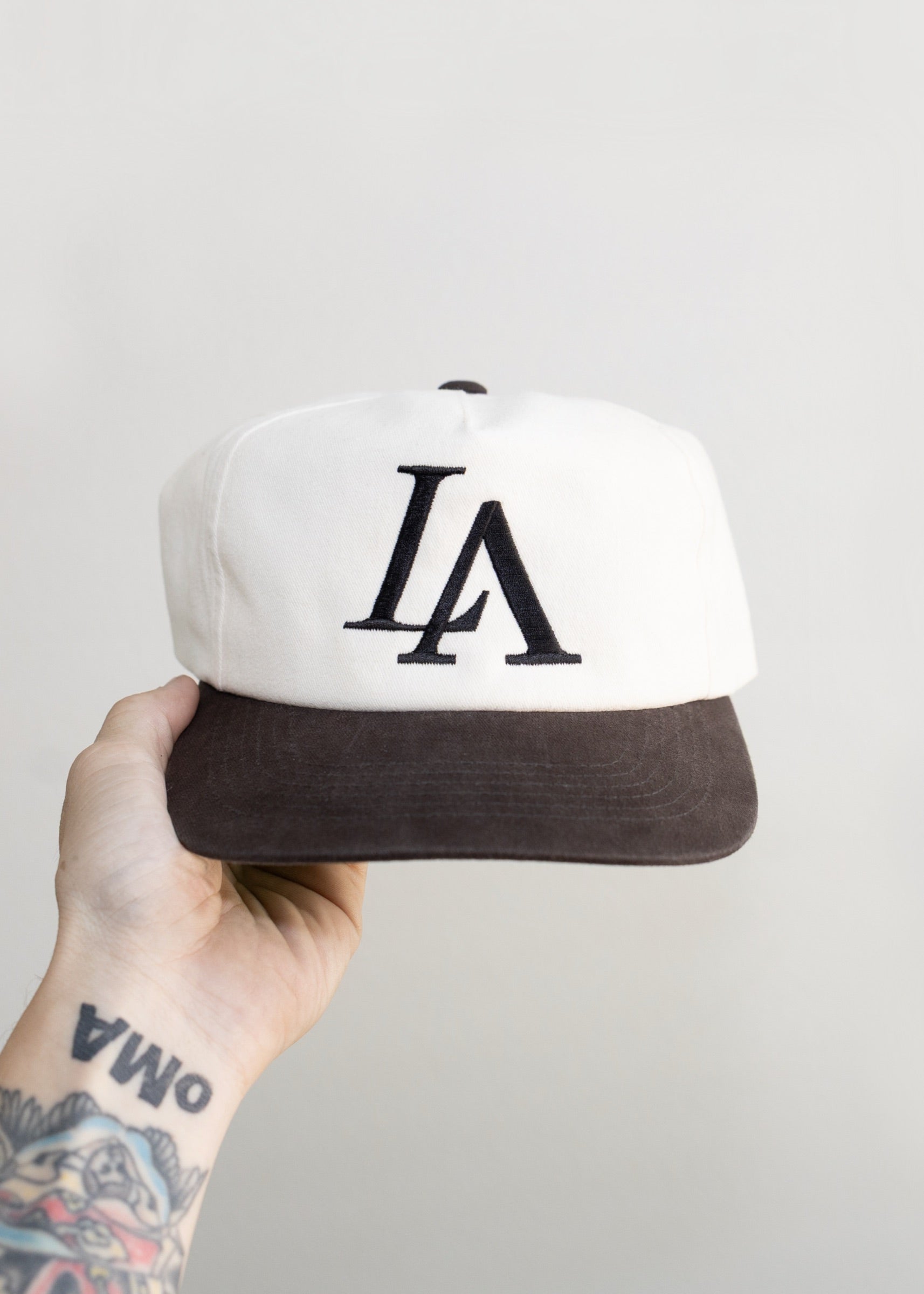 BooTLEG LoS ANGELES HAT (IVoRY)