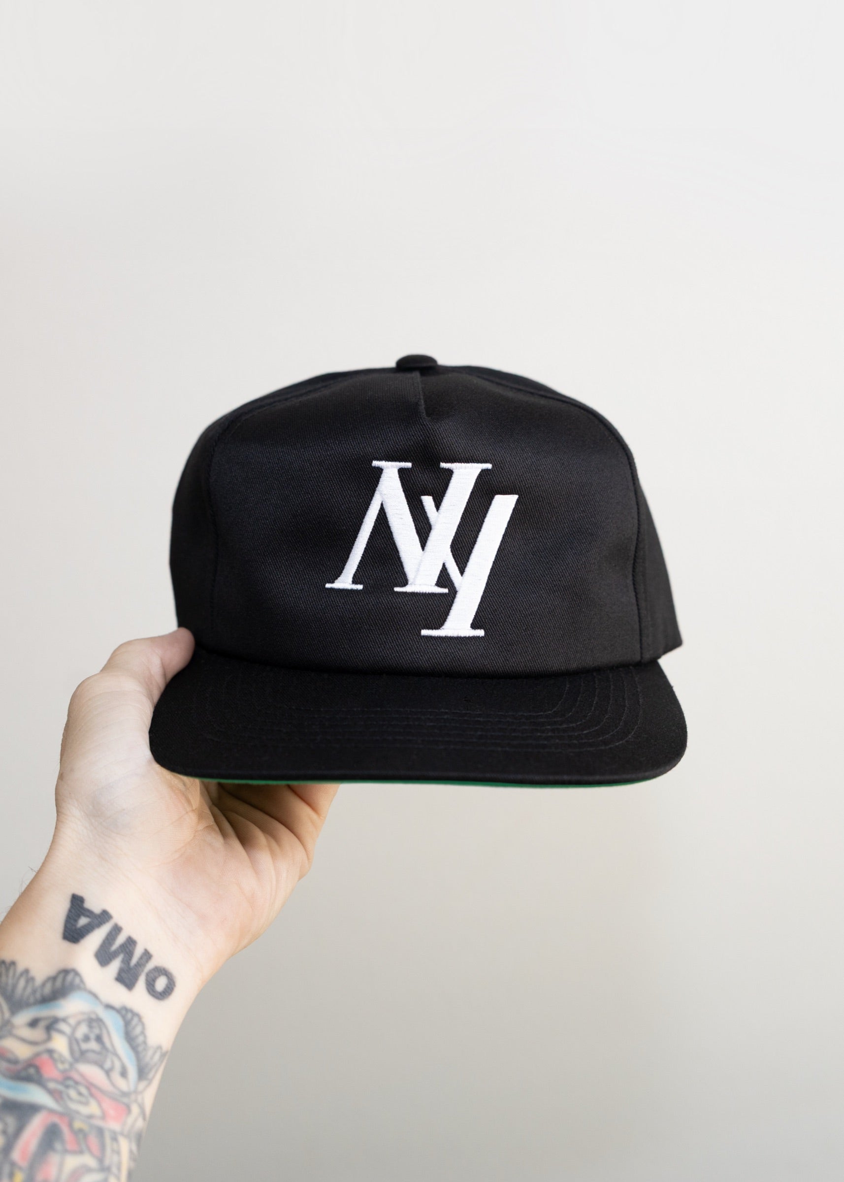 BooTLEG NEW YoRK HAT (GREEN BRIM)