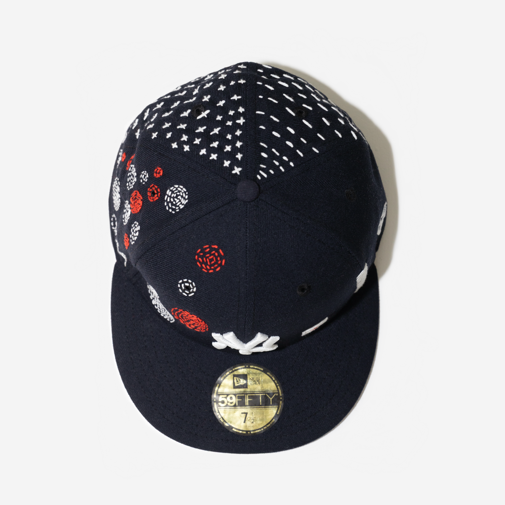 NEW YoRK YANKEES SASHIKo EMBRoIDERED FITTED HAT (NAVY)