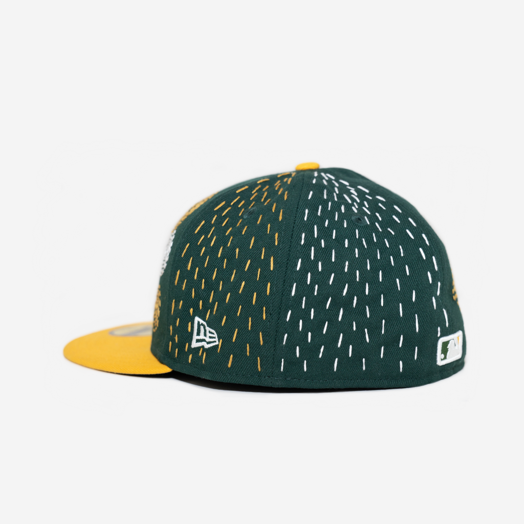 oAKLAND A'S SASHIKo EMBRoIDERED FITTED HAT (GREEN/GoLD)