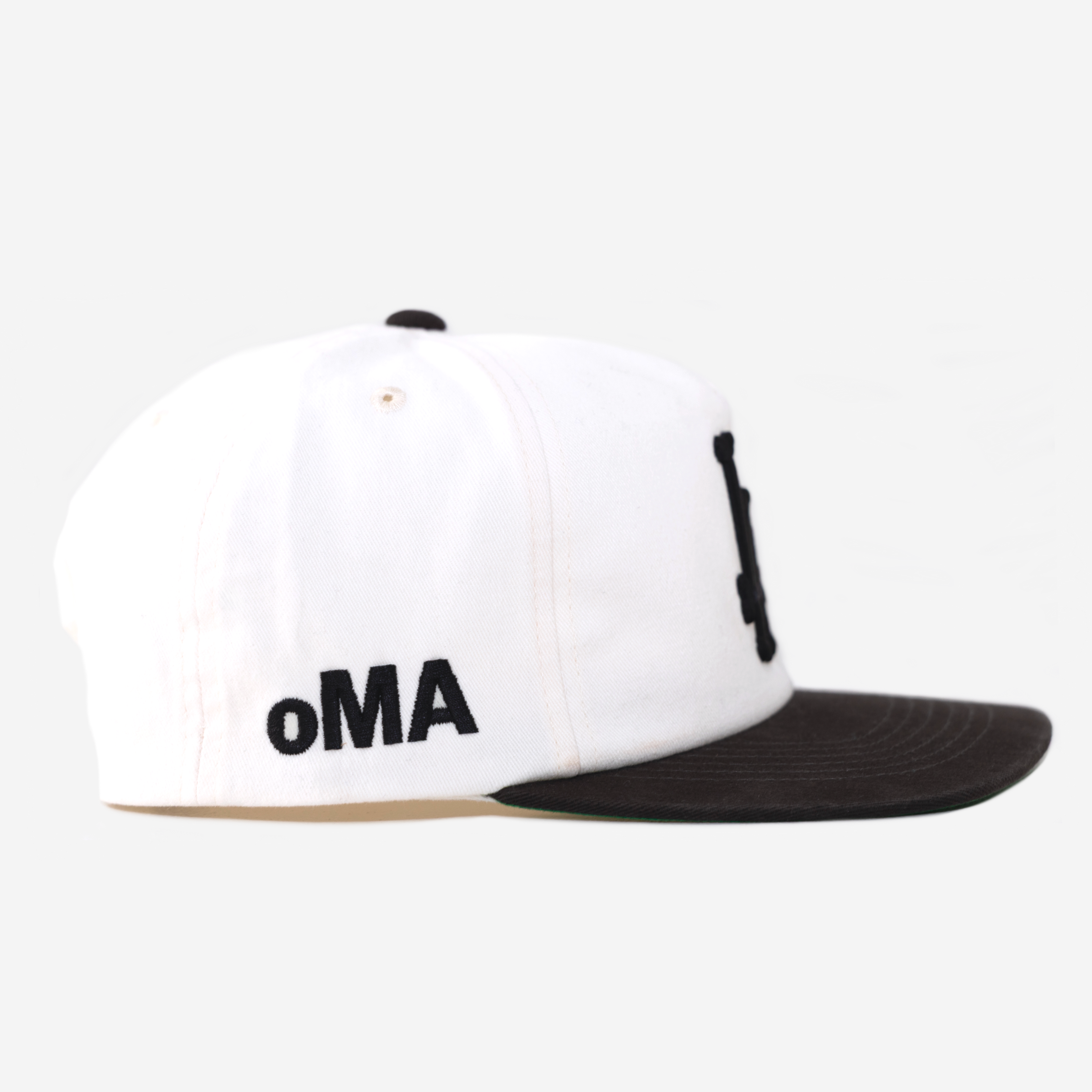 LA BONES HAT (COOKIES & CREAM)