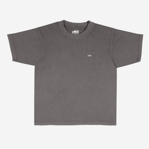 GALLERY TEE (GRAVEL)