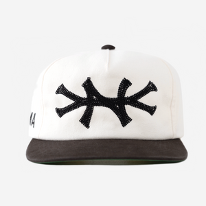 NY CHAIN STITCH HAT (COOKIES & CREAM)