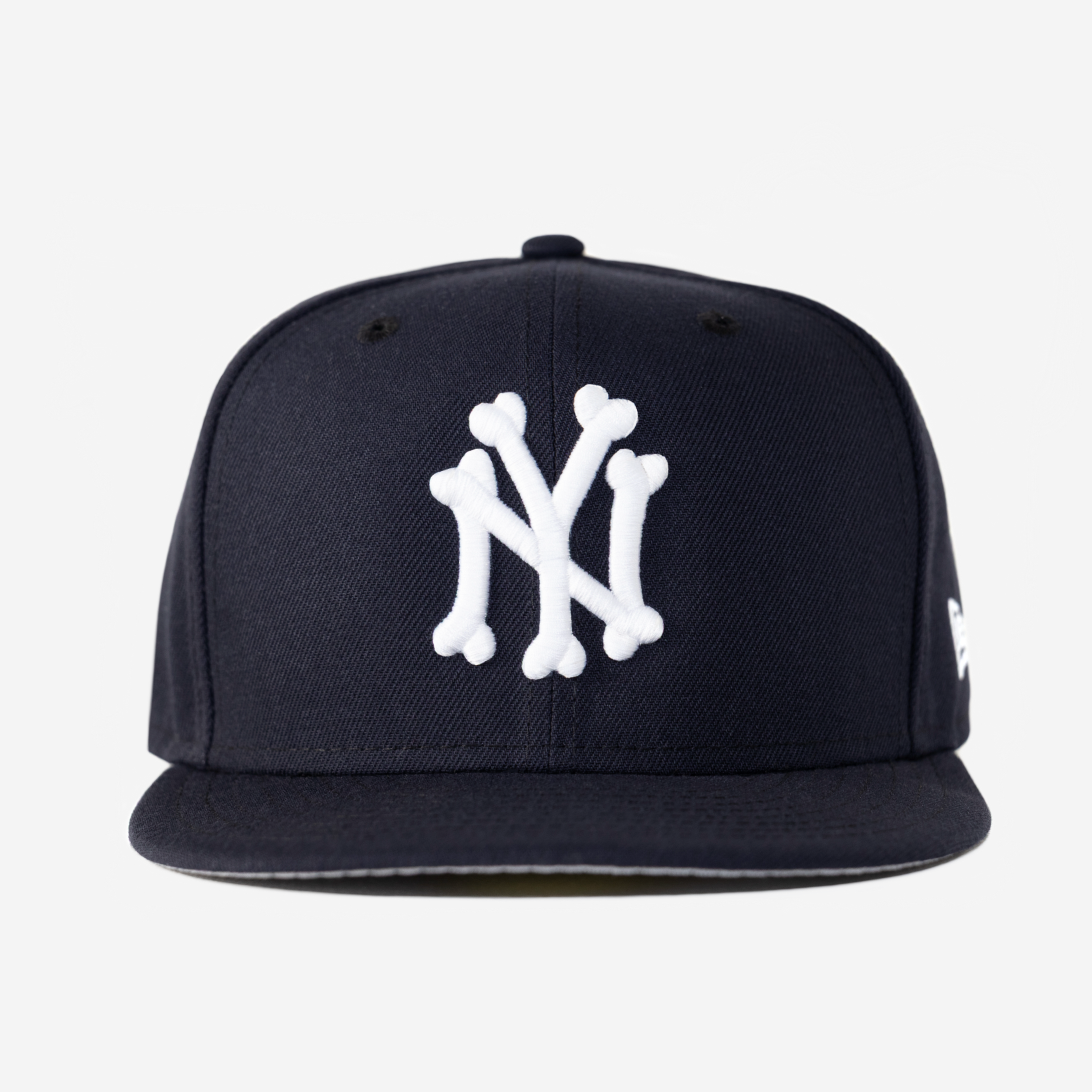 NY BONES FITTED HAT (NAVY)