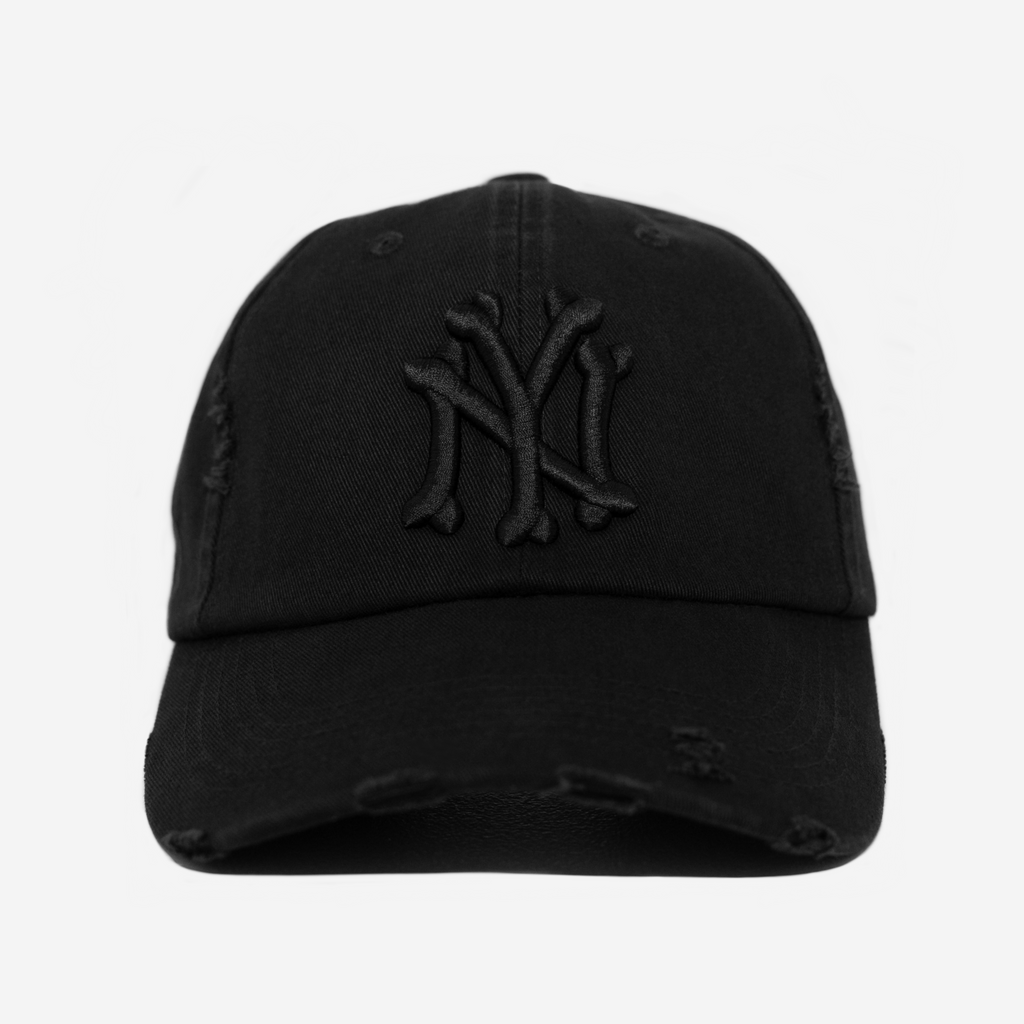 NY BONES DISTRESSED HAT (TRIPLE BLACK)