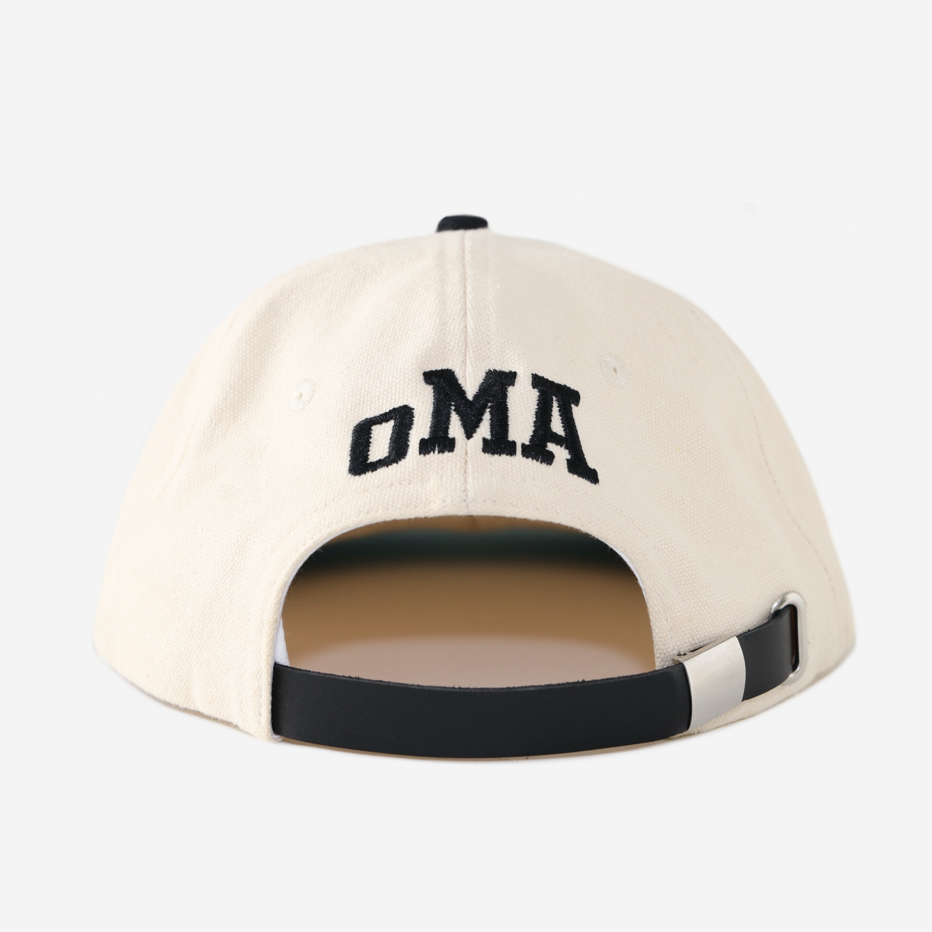 oMA SAMPLE ARCH HAT (CREAM/LEATHER)