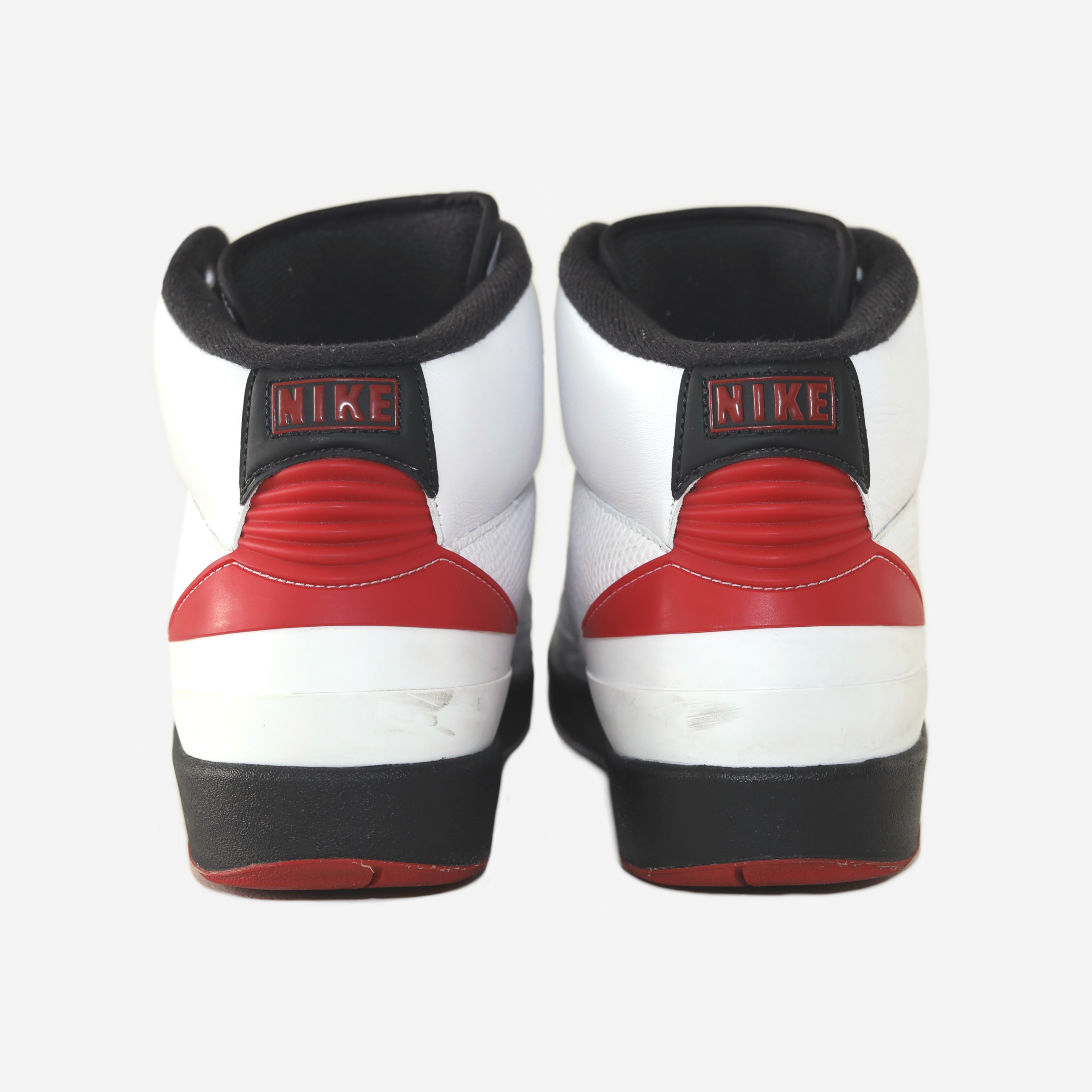 NIKE AIR JORDAN 2 (WHITE/BLACK)