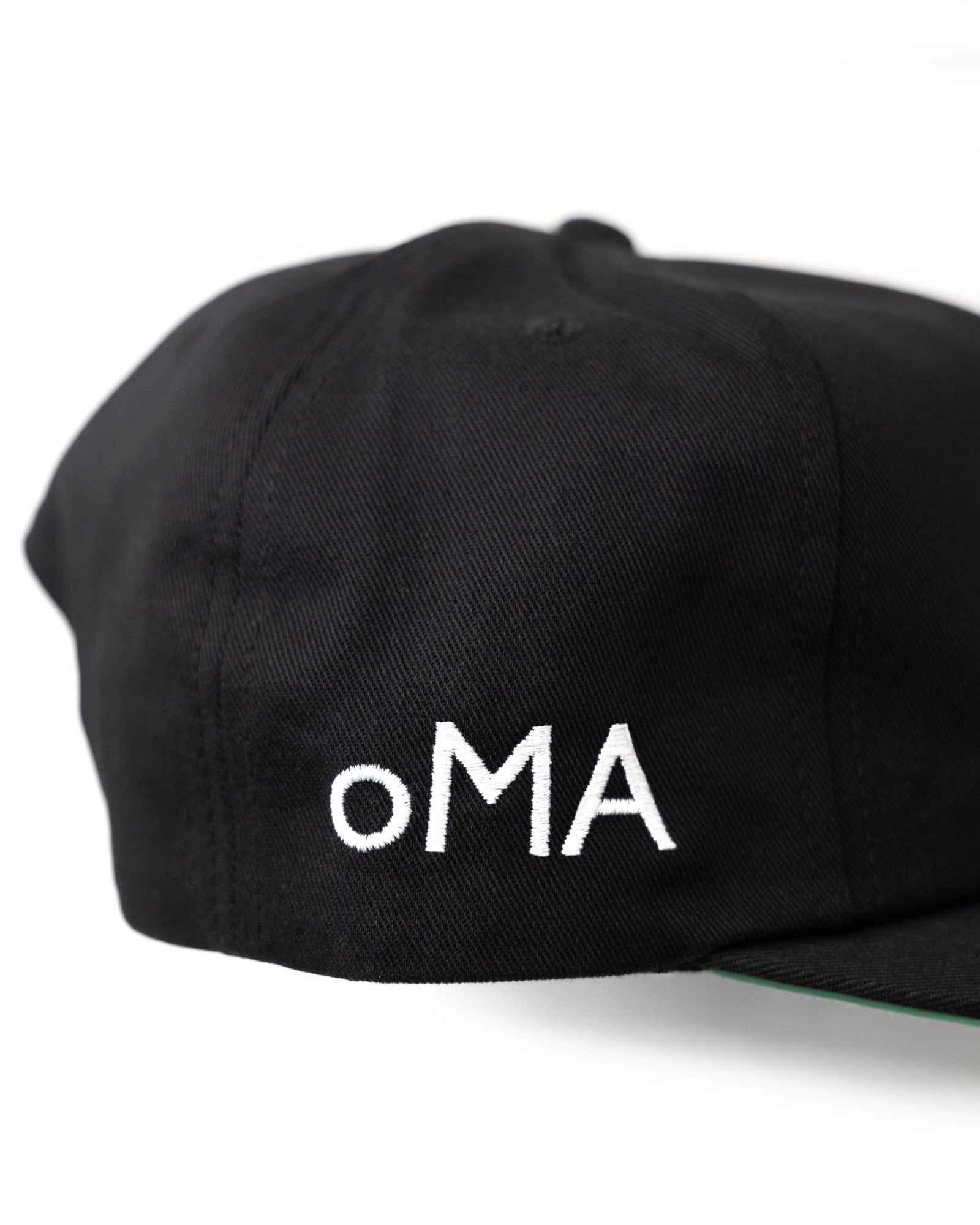 gill sans FoNT HAT (BLACK)