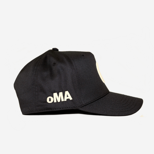"o" CURVED BRIM HAT (CREAM)