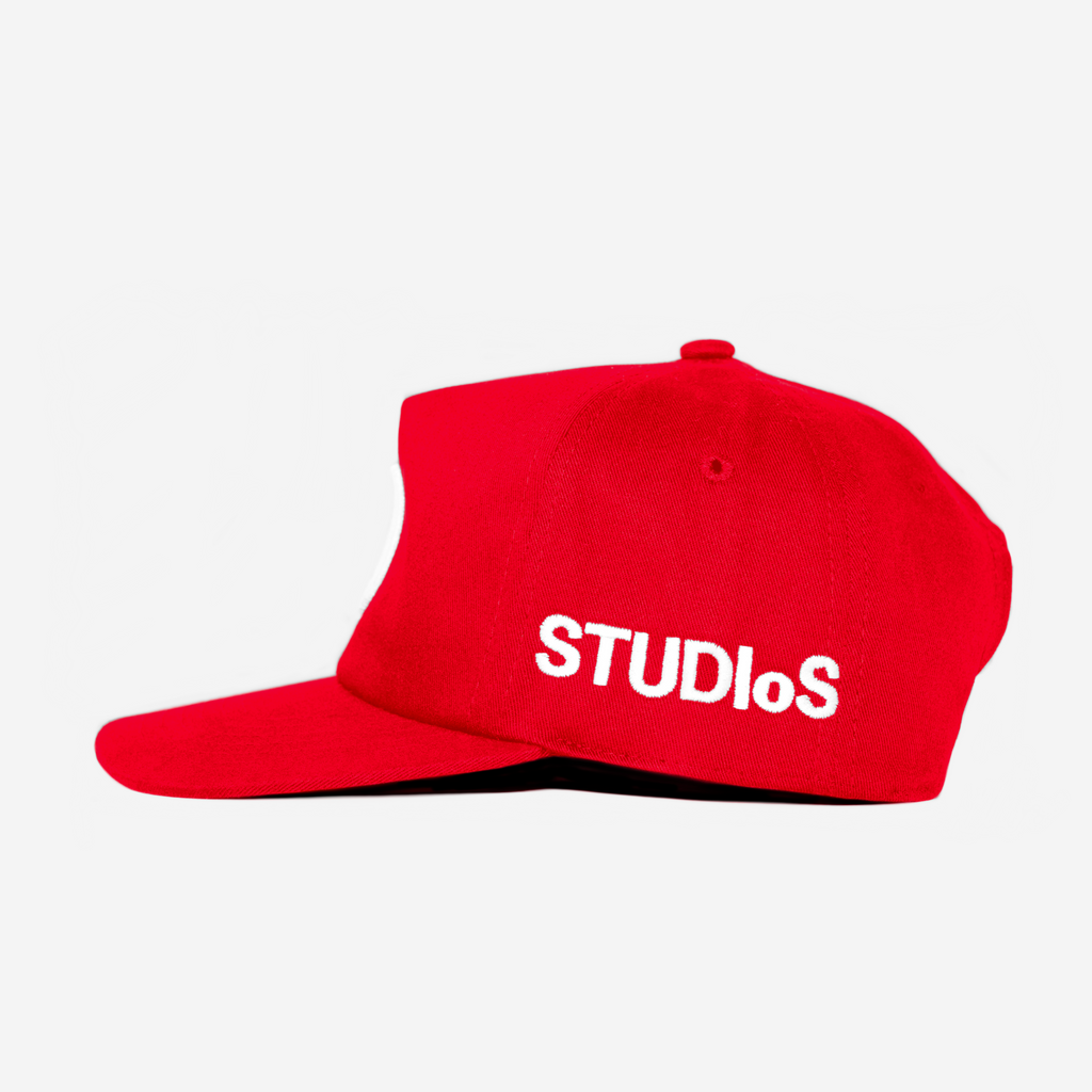 "o" HAT (RED)