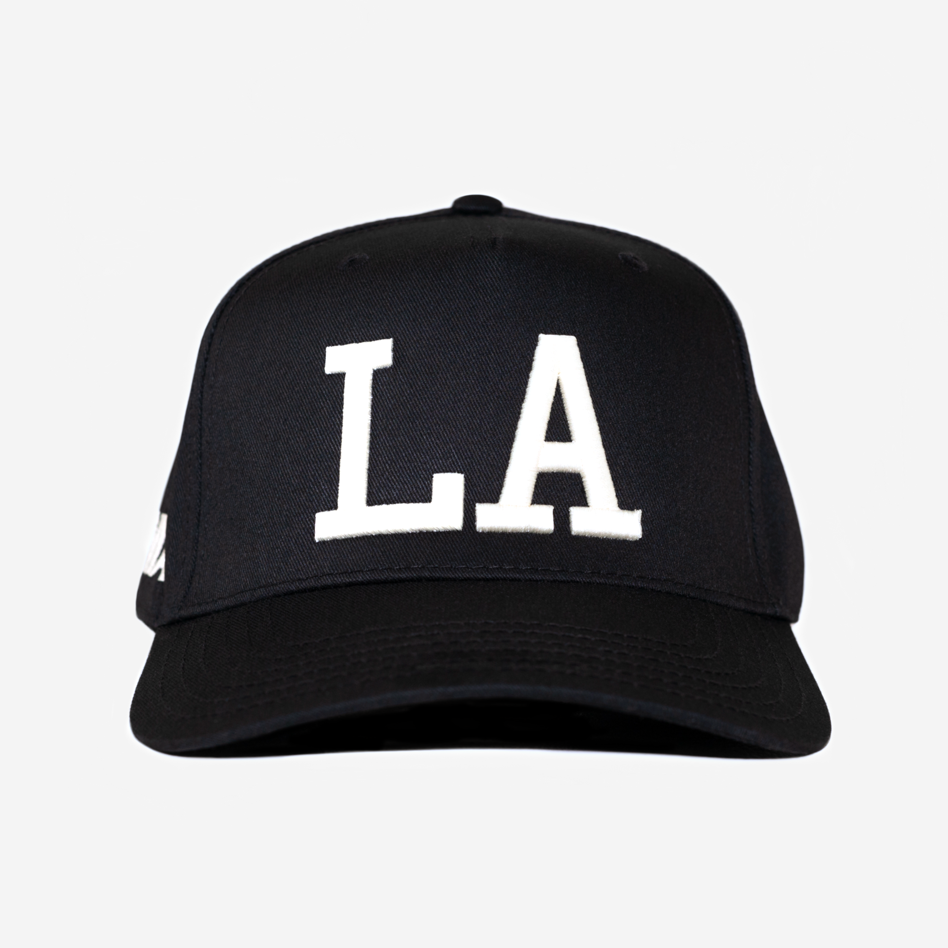 LA CURVED BRIM HAT (BLK/WHT) – oMA Studios