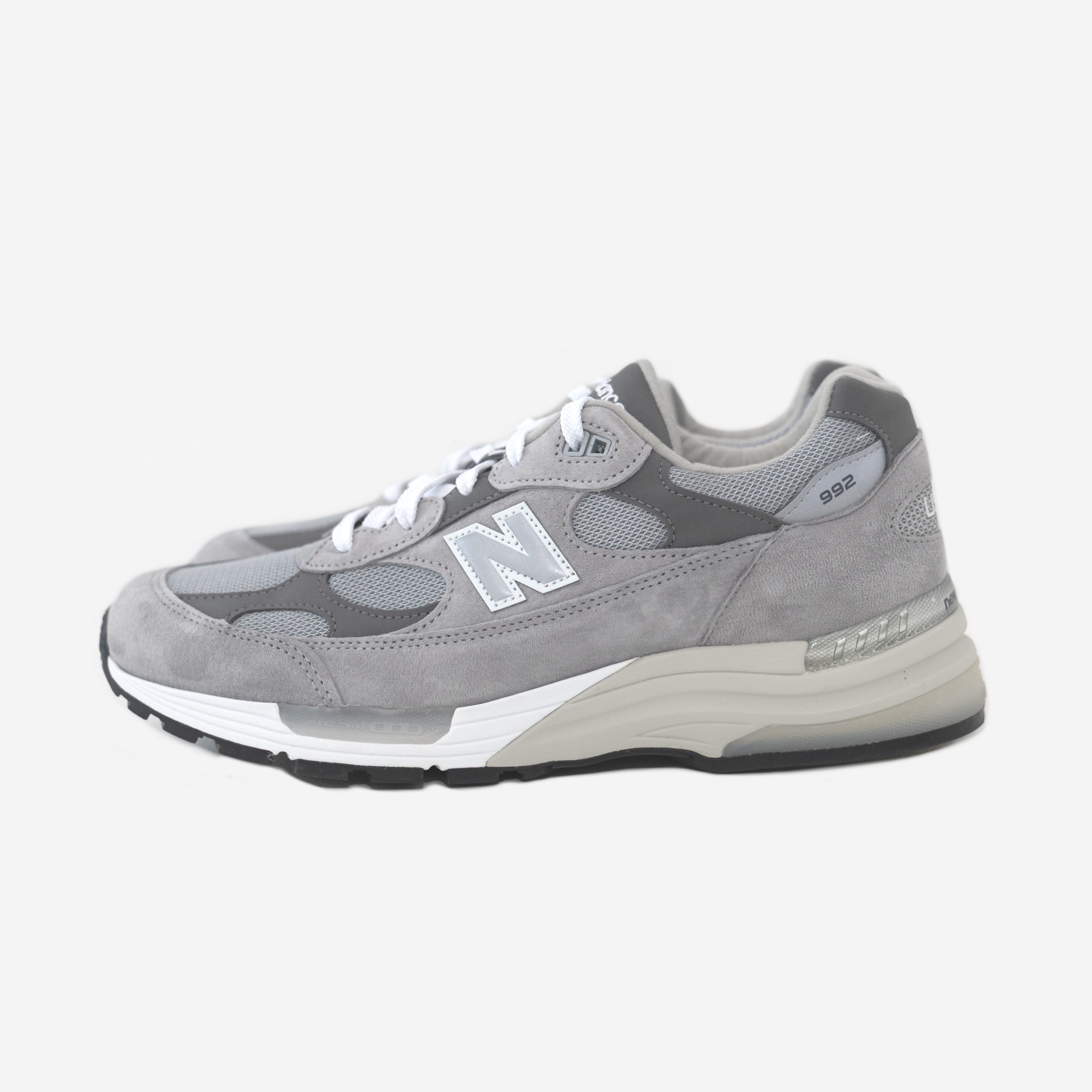 NEW BALANCE 992 (GREY)