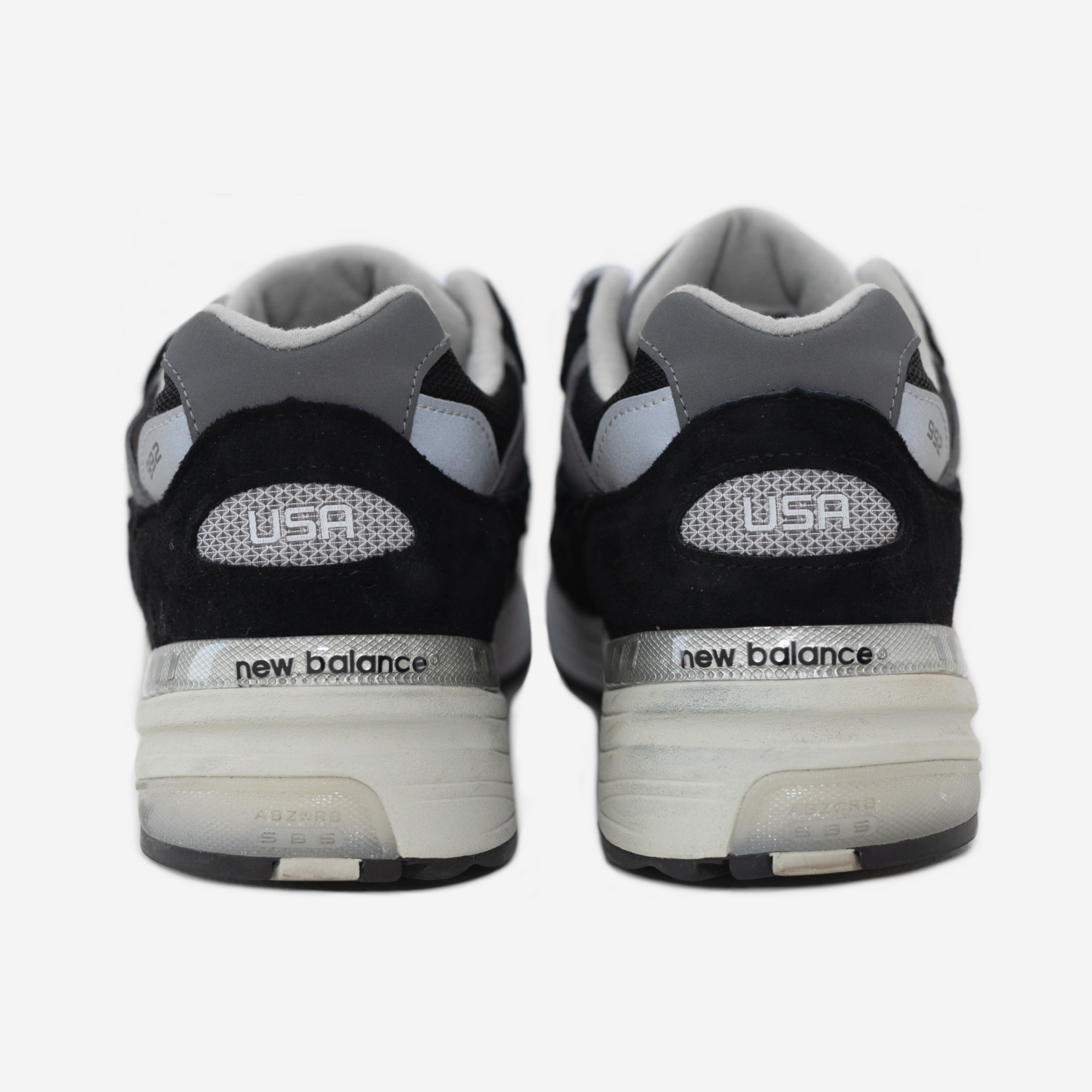 NEW BALANCE 992 (BLACK)