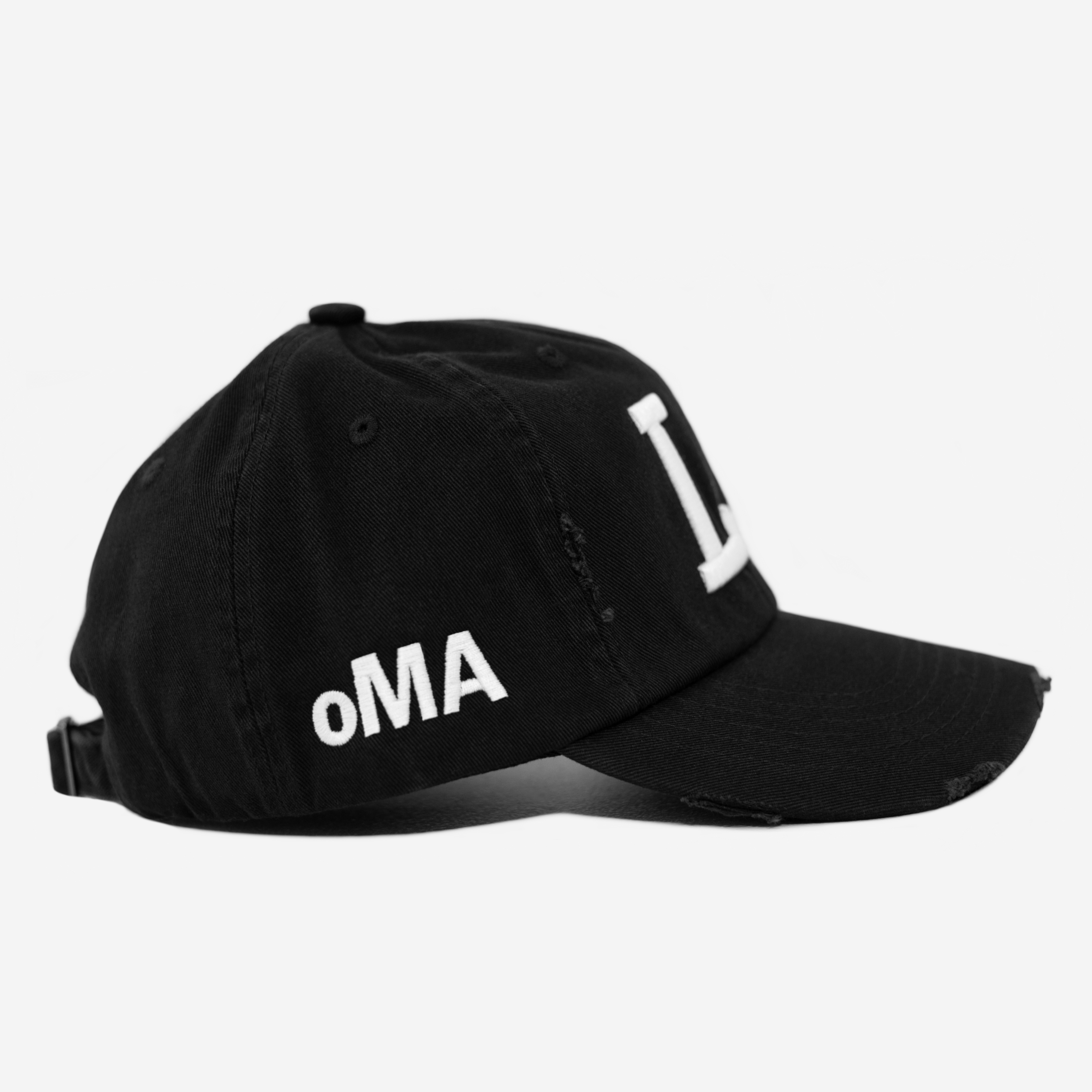 LA DISTRESSED HAT (BLACK/WHITE)