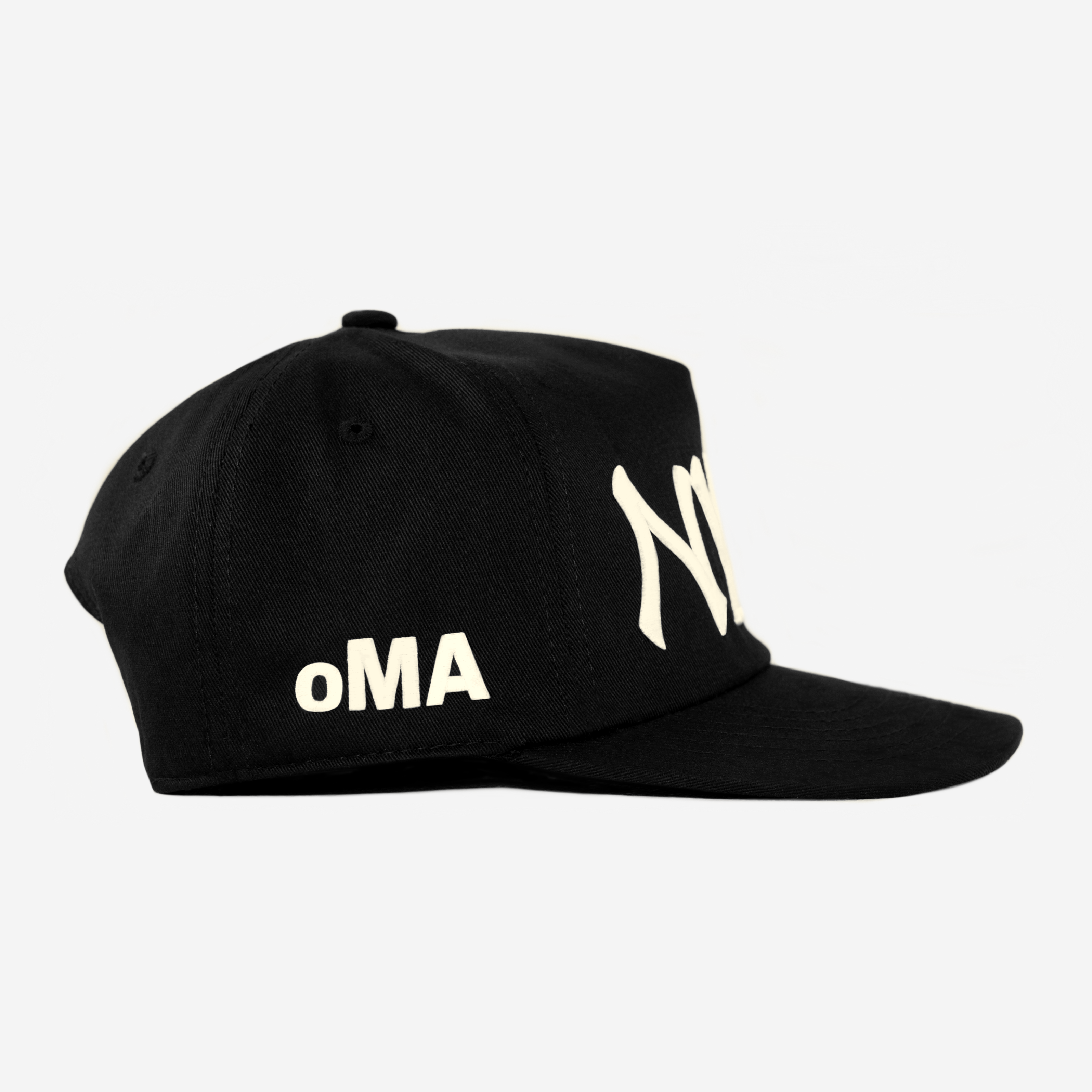 NY NY HAT CURVED BRIM (BLK/CRM)