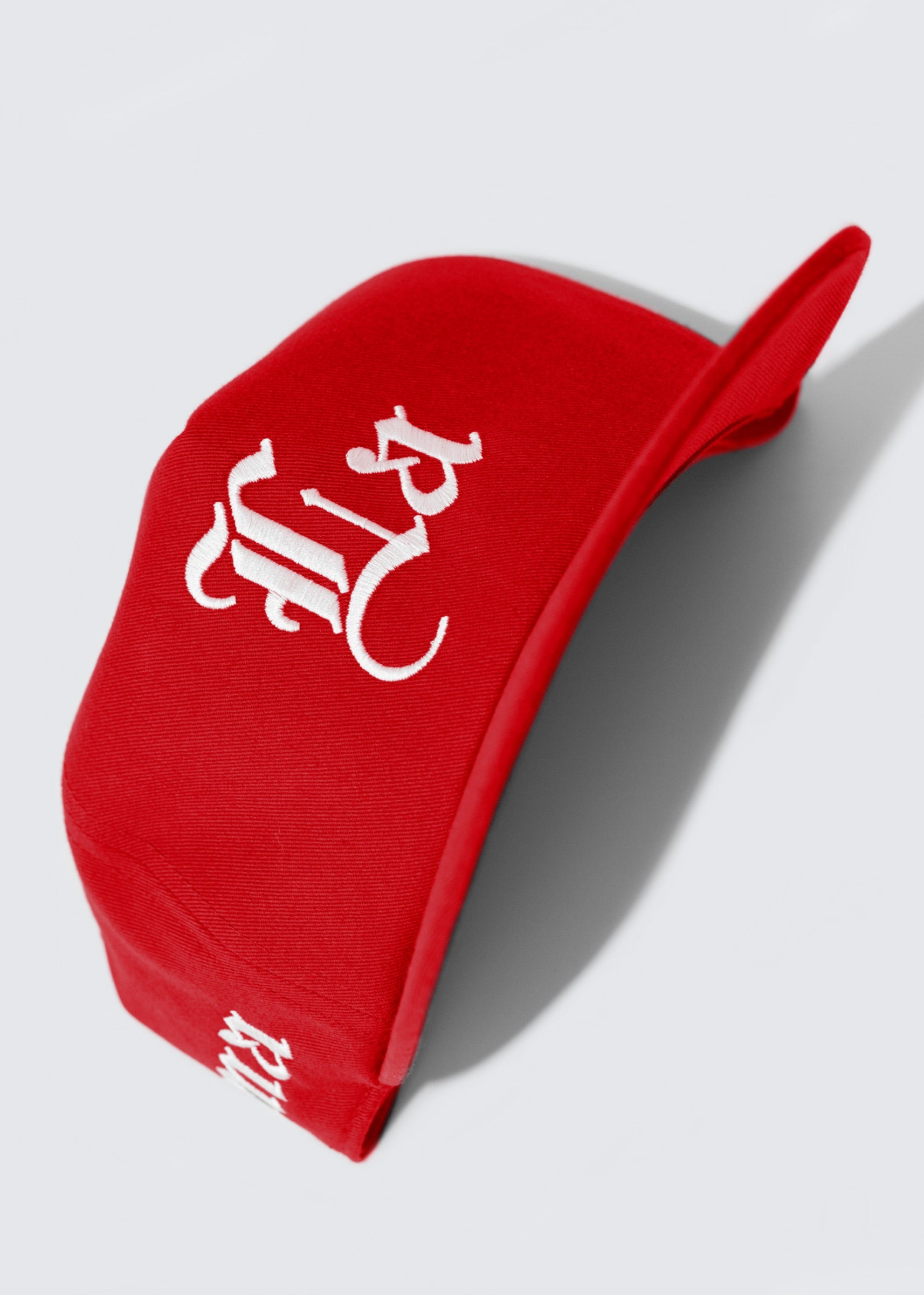 LA GoTH HAT (RED)