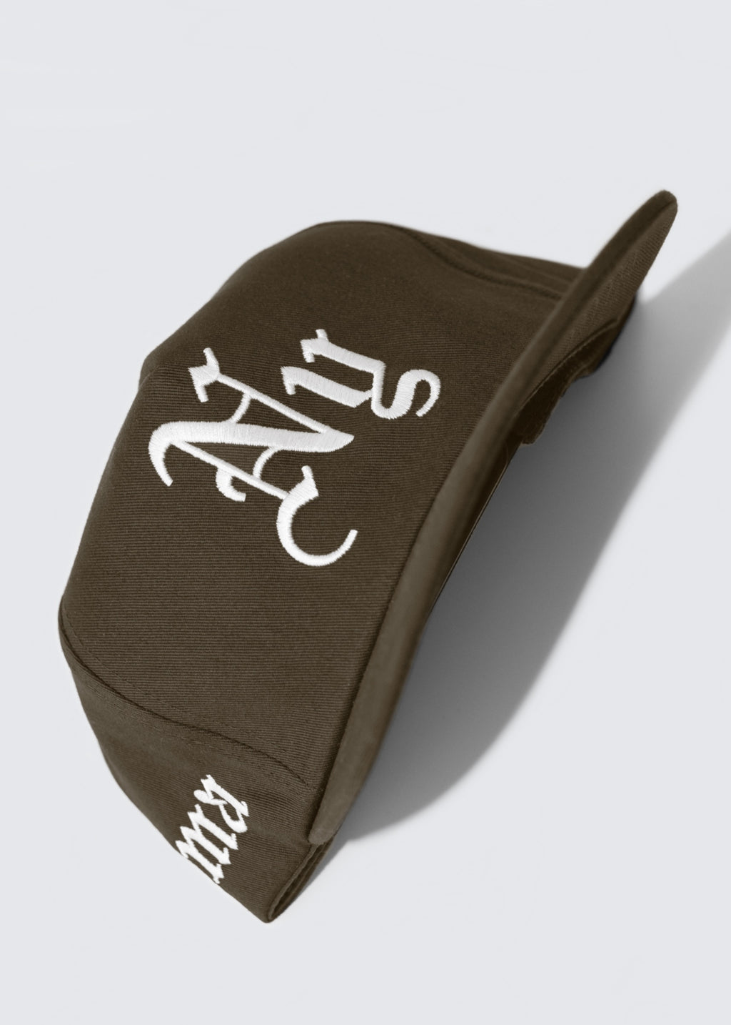 NY GoTH HAT (BRoWN)