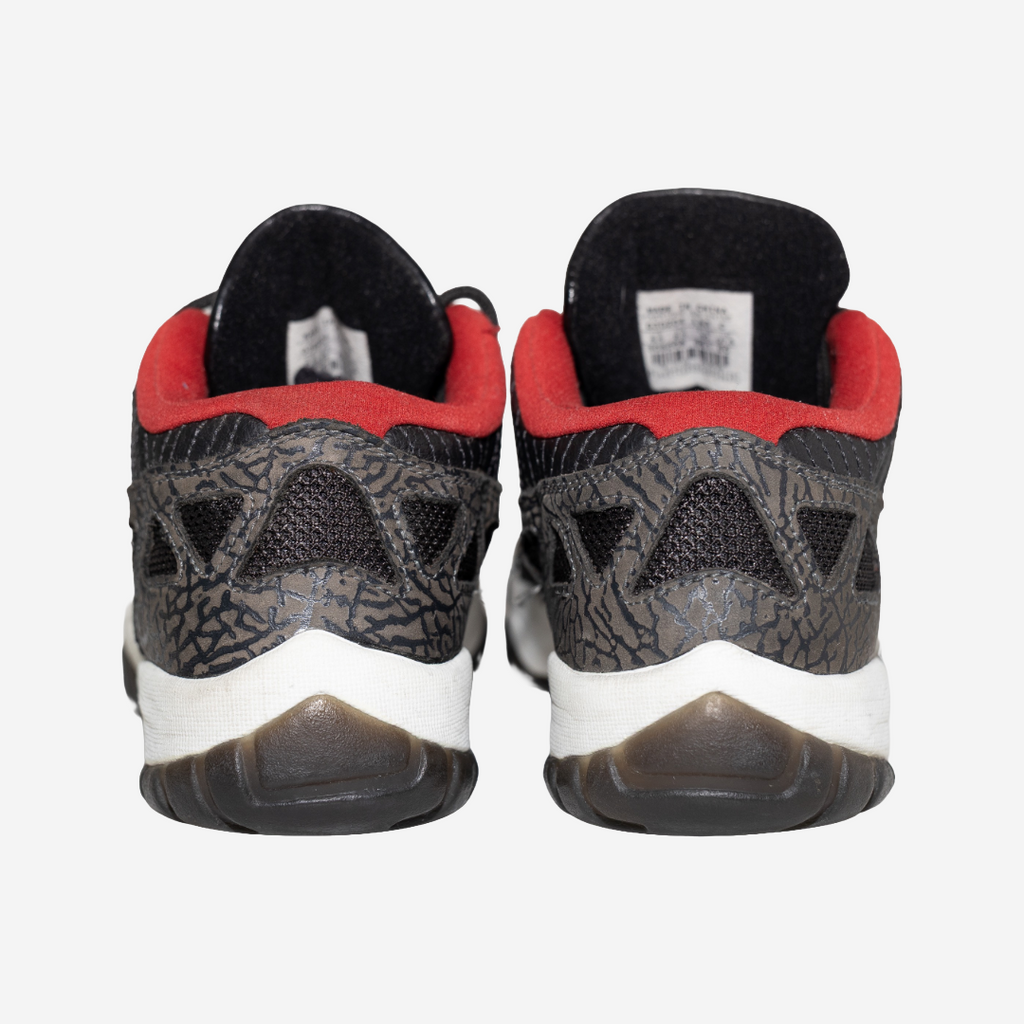 NIKE AIR JORDAN 11 IE LOW