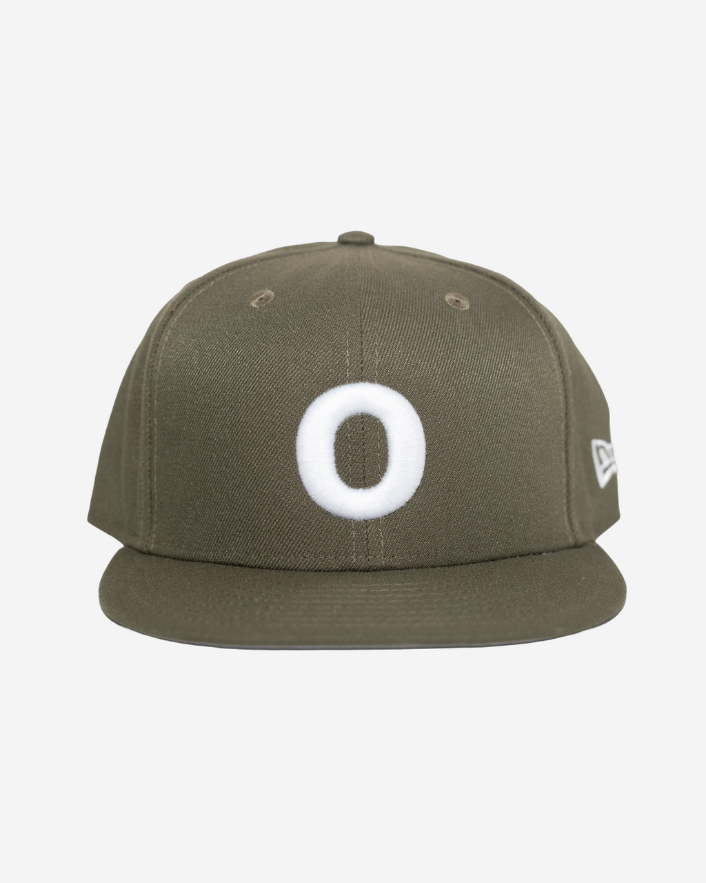 o FITTED HAT (SAMPLE)