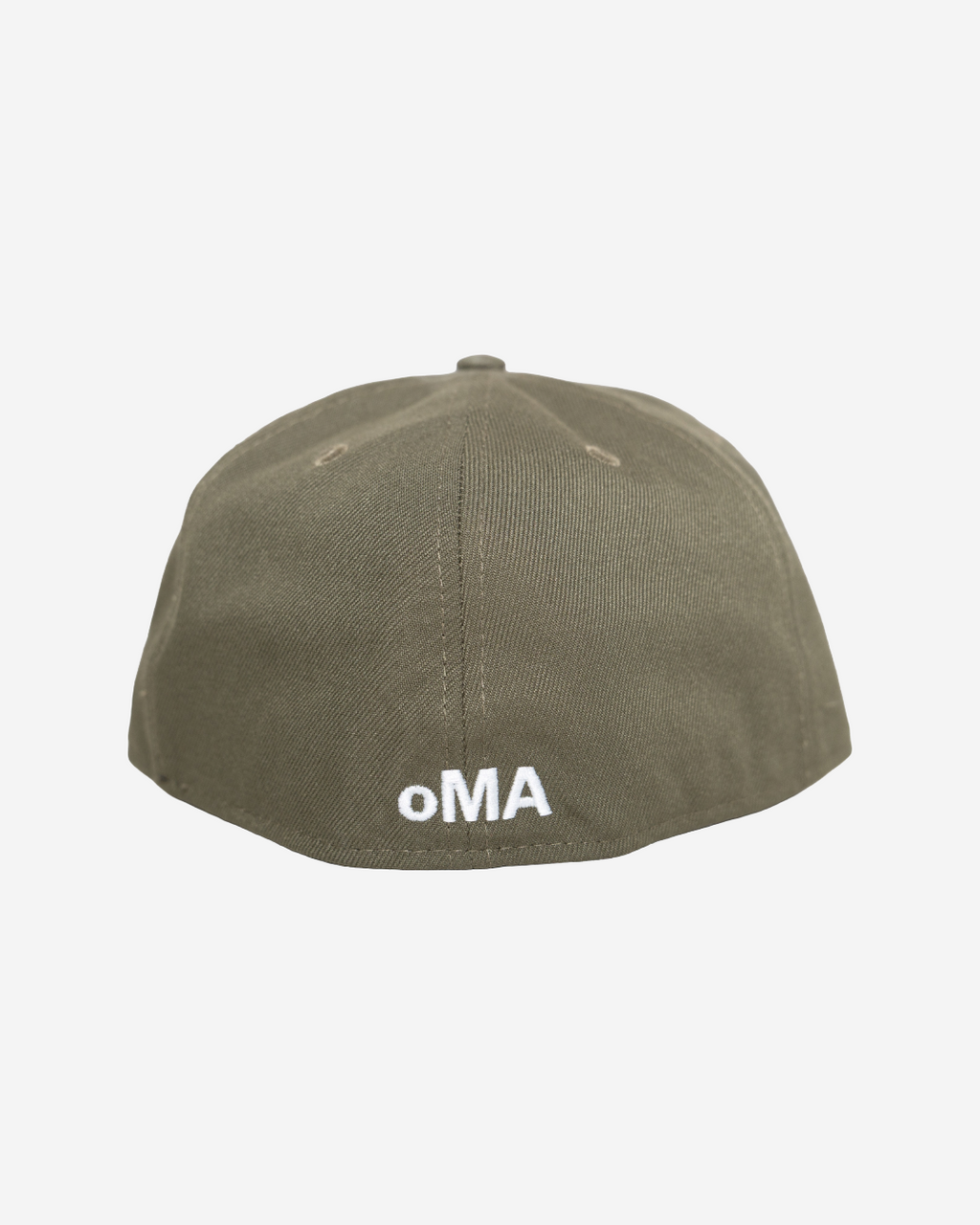 o FITTED HAT (SAMPLE)